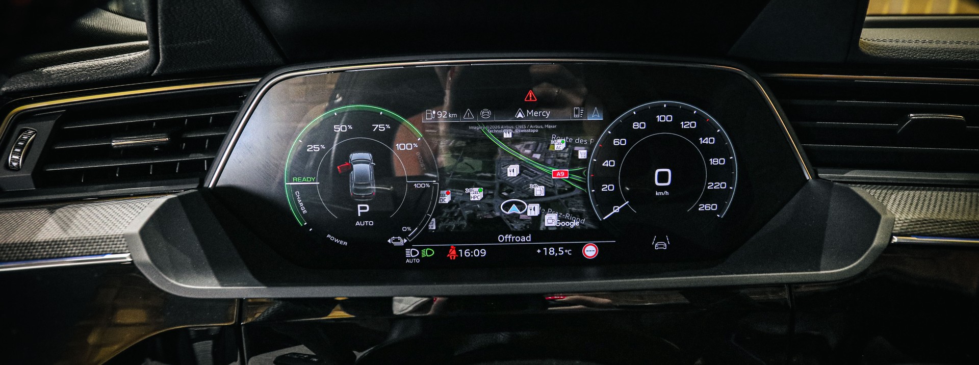 AUDI Q8 E-tron Sportback 55 Black Edition quattro-image-17