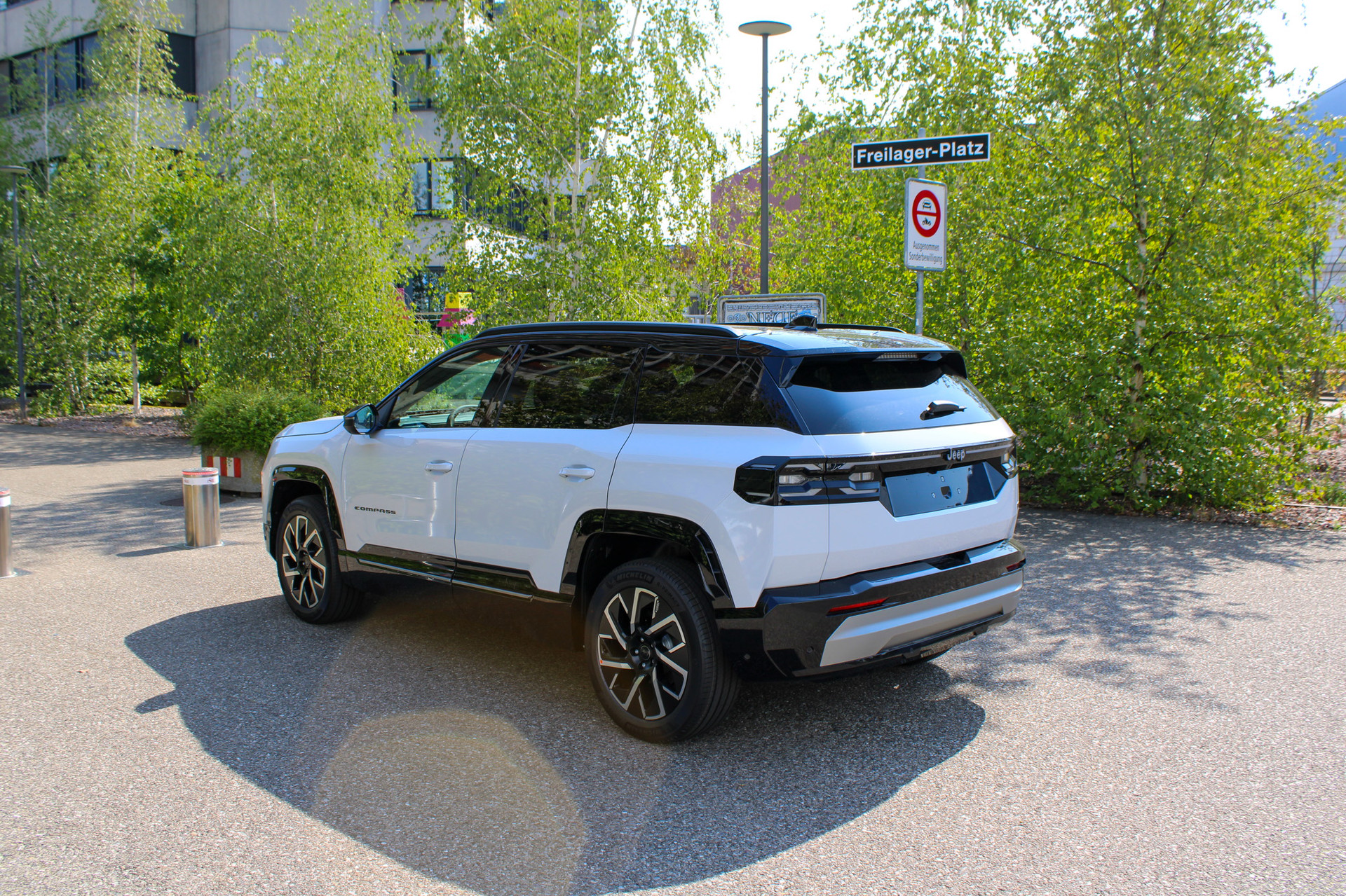 JEEP Compass 1.2 T e-Hybrid Summit-image-6