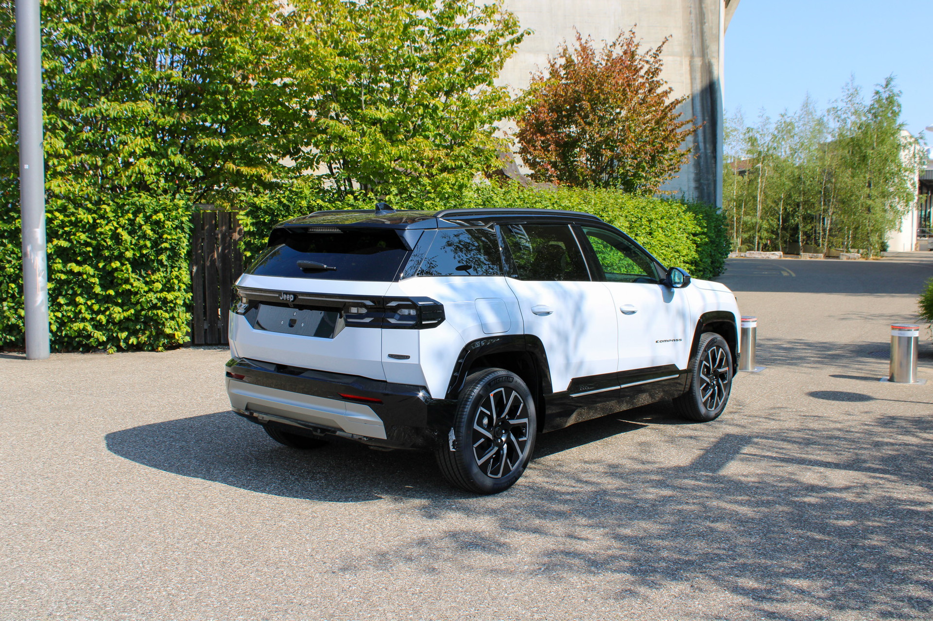 JEEP Compass 1.2 T e-Hybrid Summit-image-8