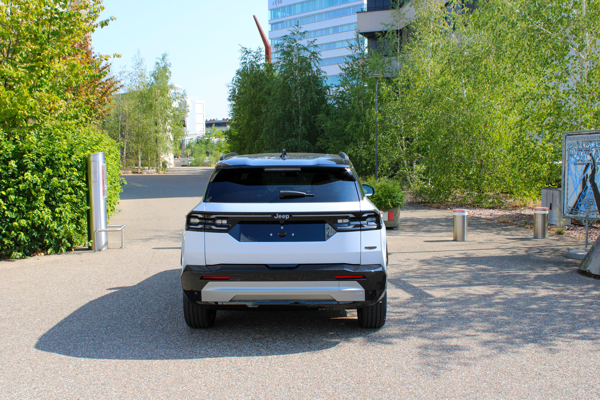 JEEP Compass 1.2 T e-Hybrid Summit-image-5