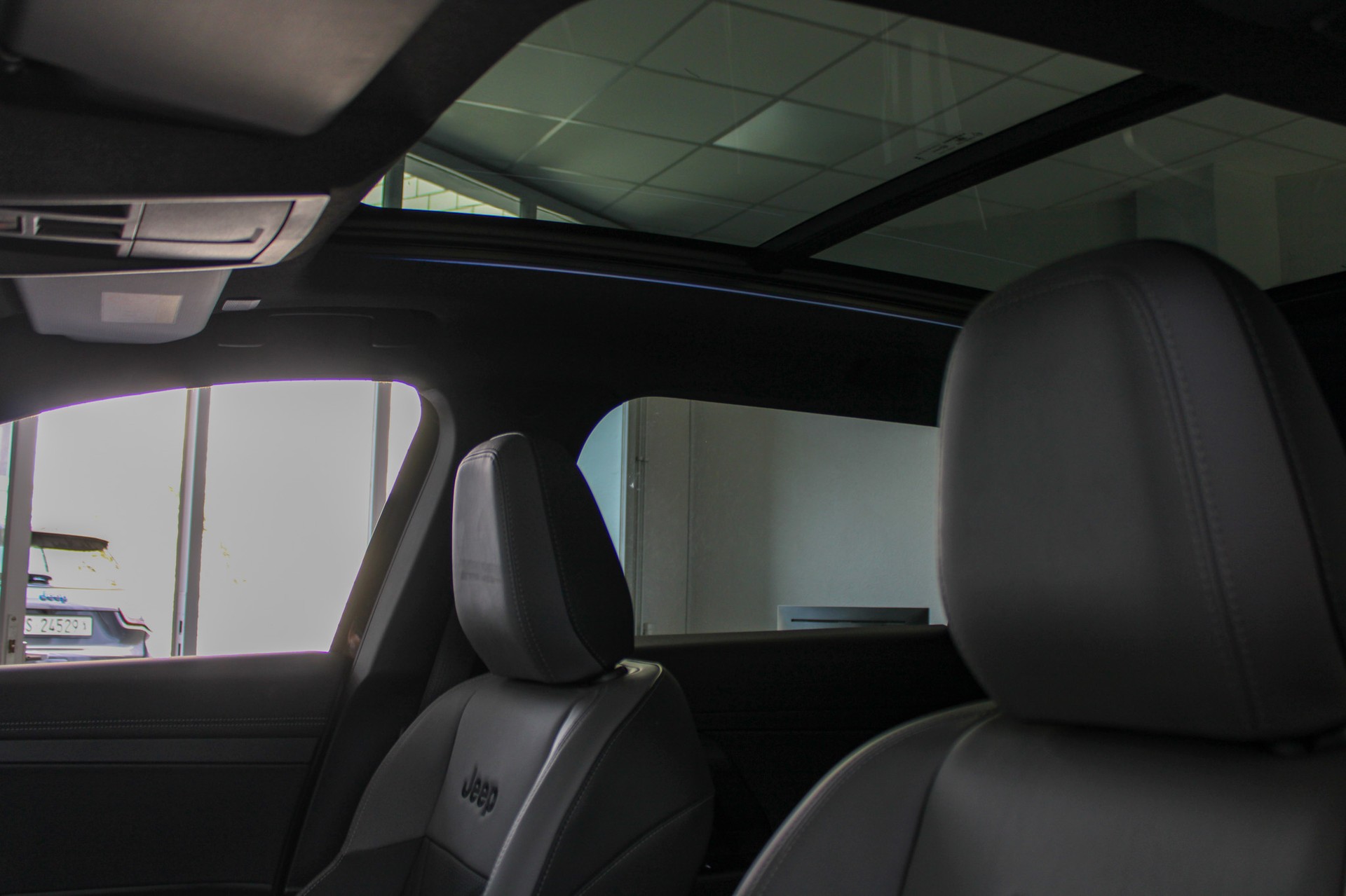 JEEP Compass 1.2 T e-Hybrid Summit-image-20