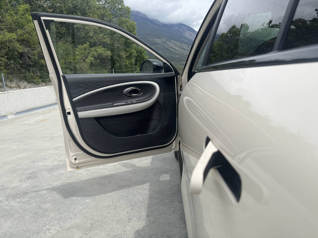 JAC E30X Electric-image-20