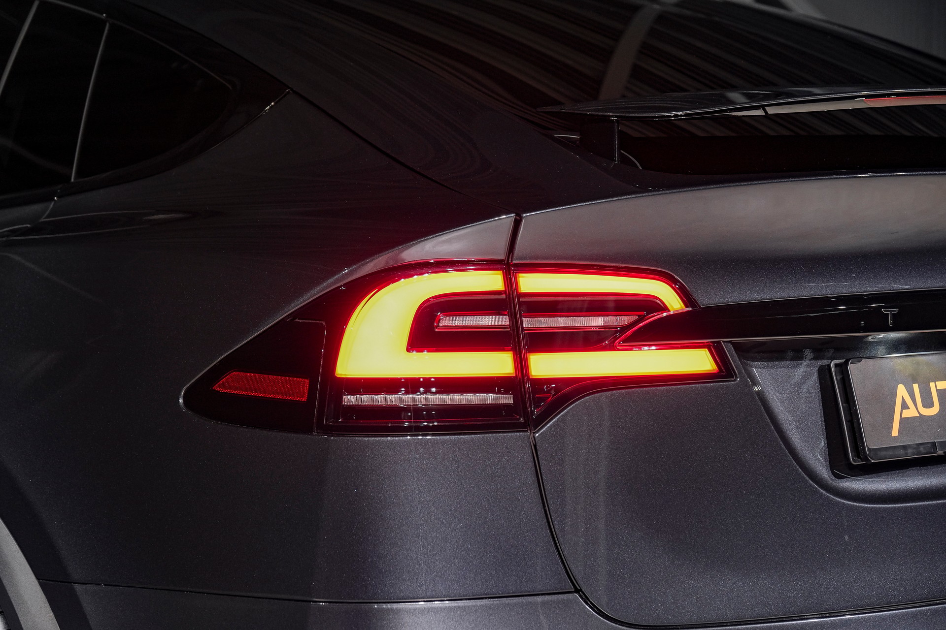 TESLA Model X 100kWh Palladium-image-26