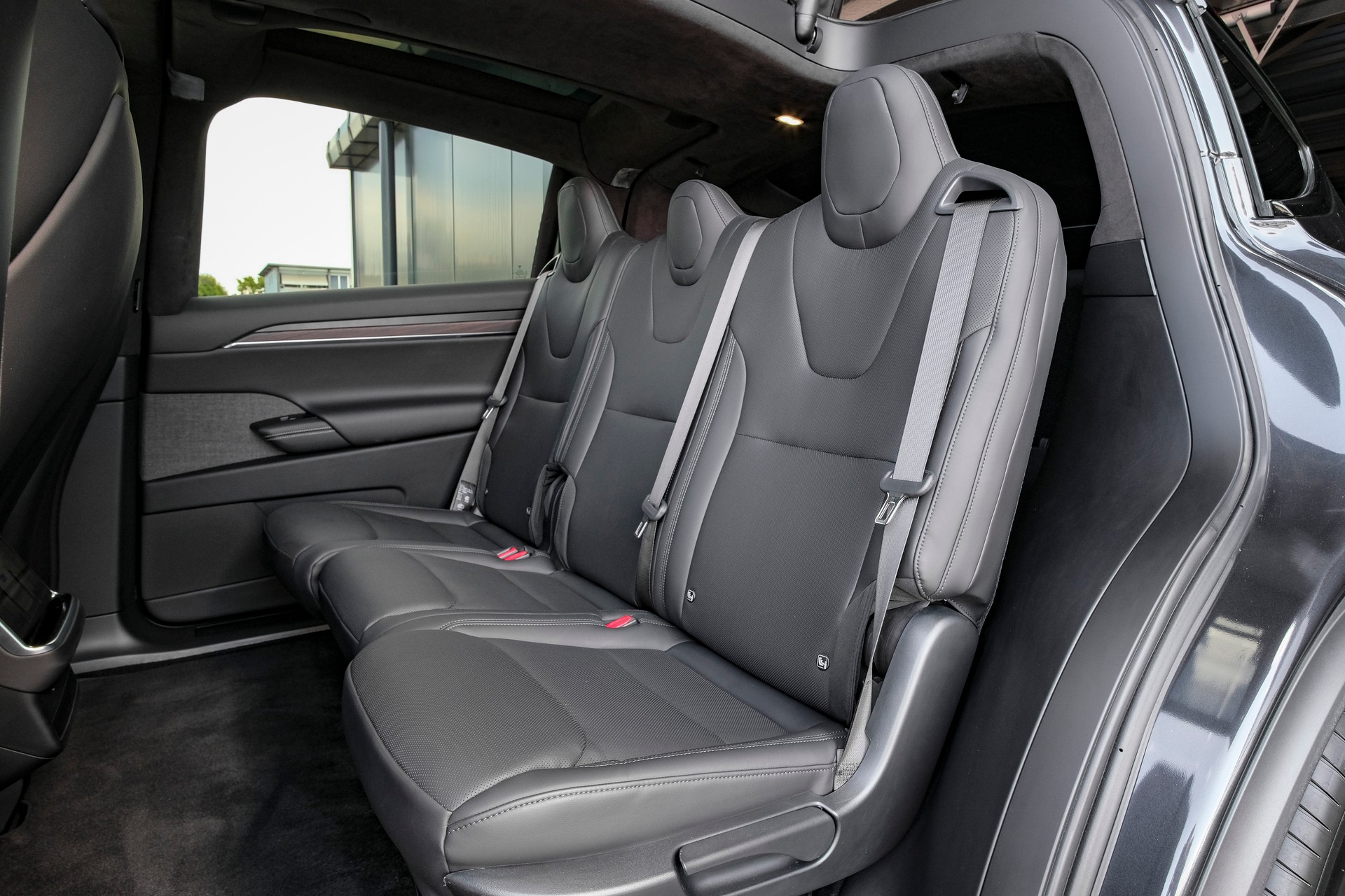 TESLA Model X 100kWh Palladium-image-11