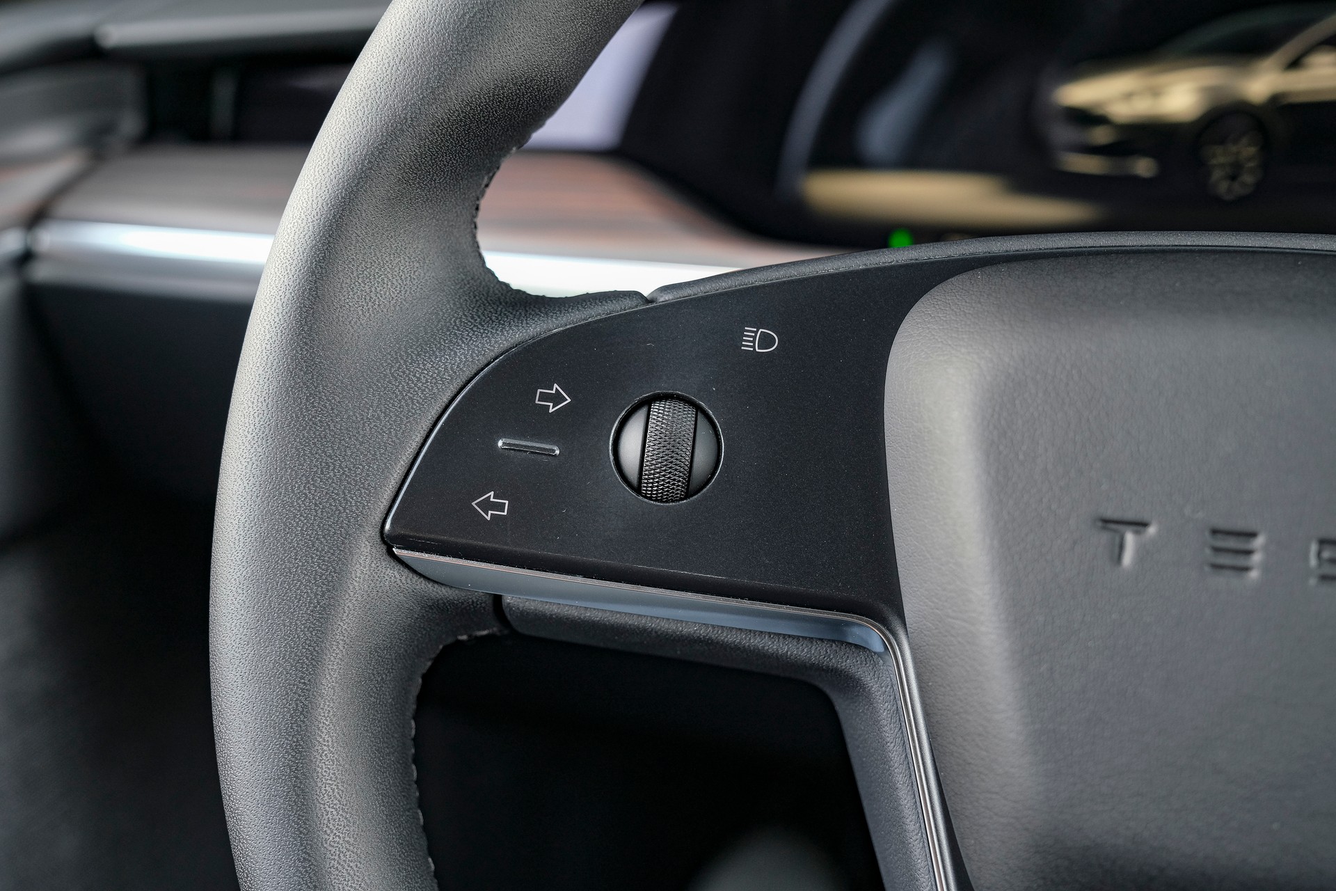 TESLA Model X 100kWh Palladium-image-21