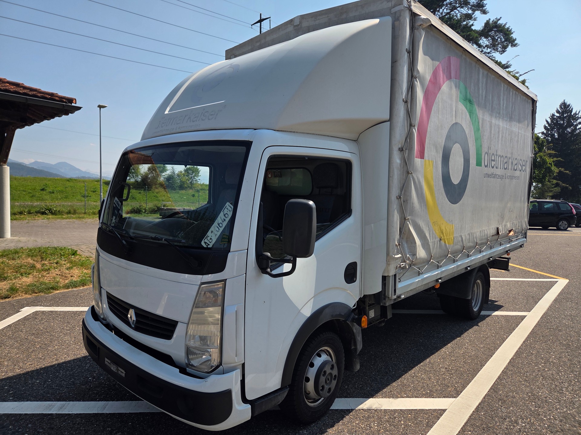 RENAULT Maxity 130.35 Dynamic-image-1