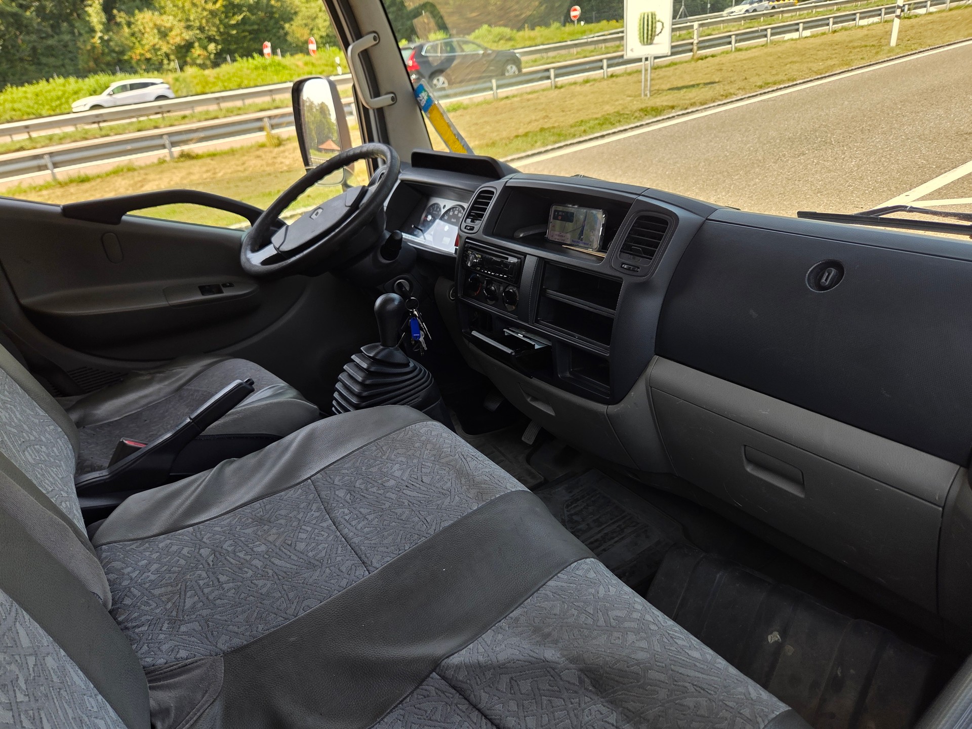 RENAULT Maxity 130.35 Dynamic-image-2