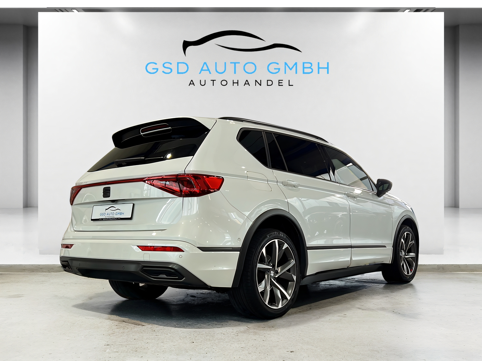 SEAT Tarraco 2.0TSI Move FR 4Drive DSG**Panodach,7-Plätzer,Tempomat ACC,Frisch ab MFK**-image-4