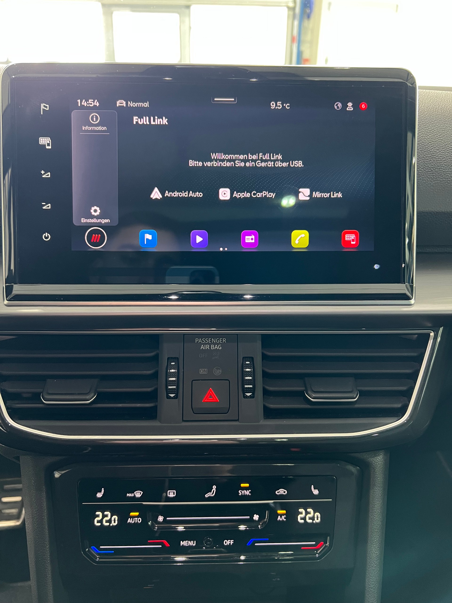 SEAT Tarraco 2.0TSI Move FR 4Drive DSG**Panodach,7-Plätzer,Tempomat ACC,Frisch ab MFK**-image-12