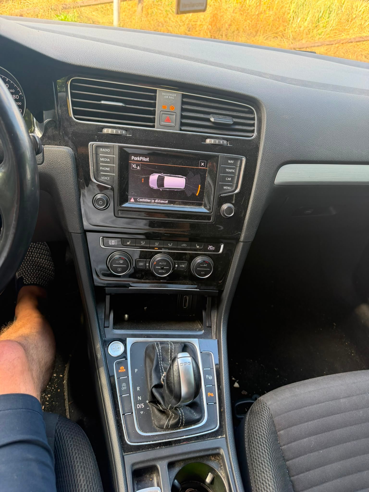 VW Golf Variant 1.4 TSI Comfortline DSG-image-6