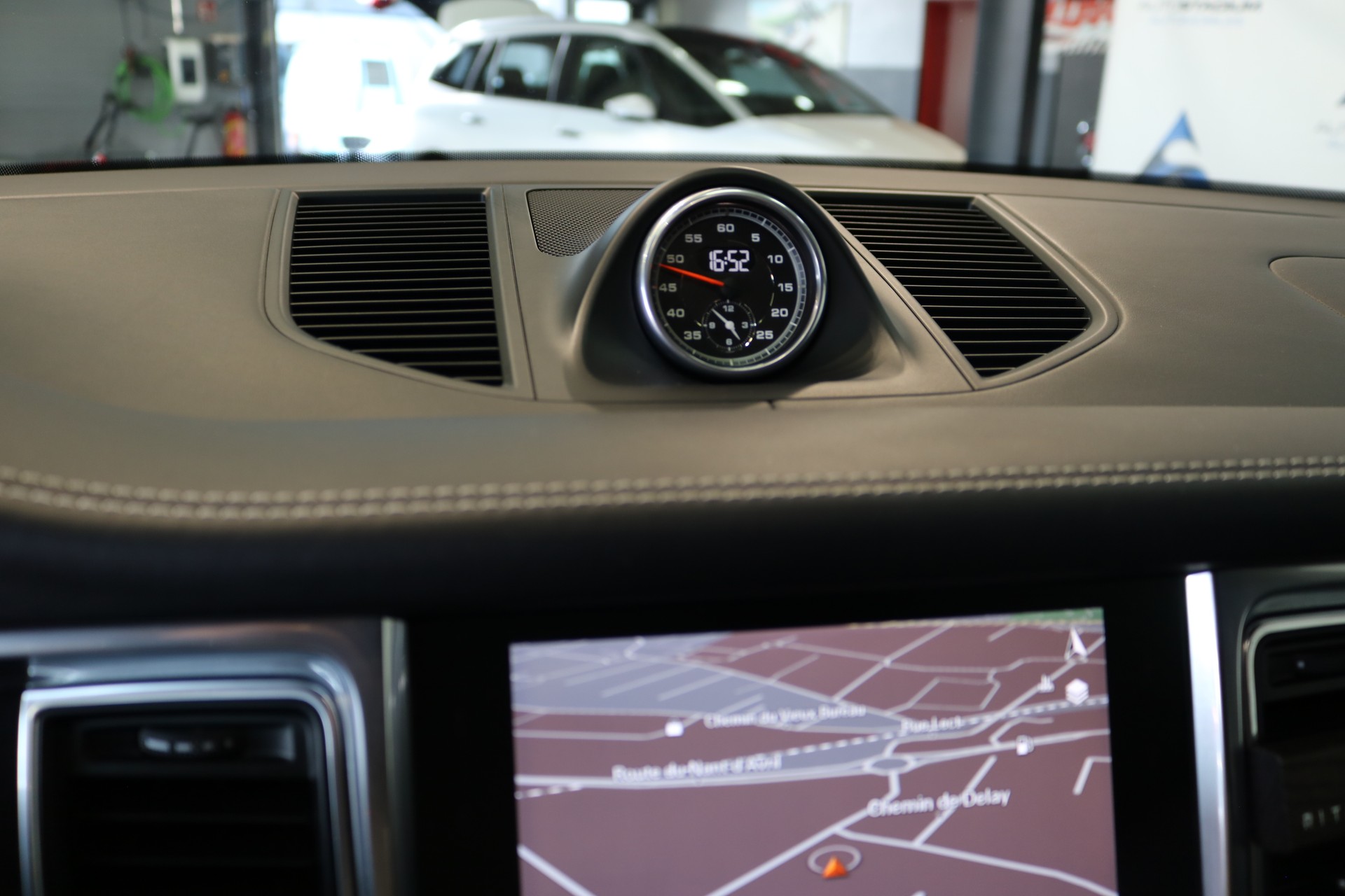 PORSCHE Macan GTS PDK-image-30