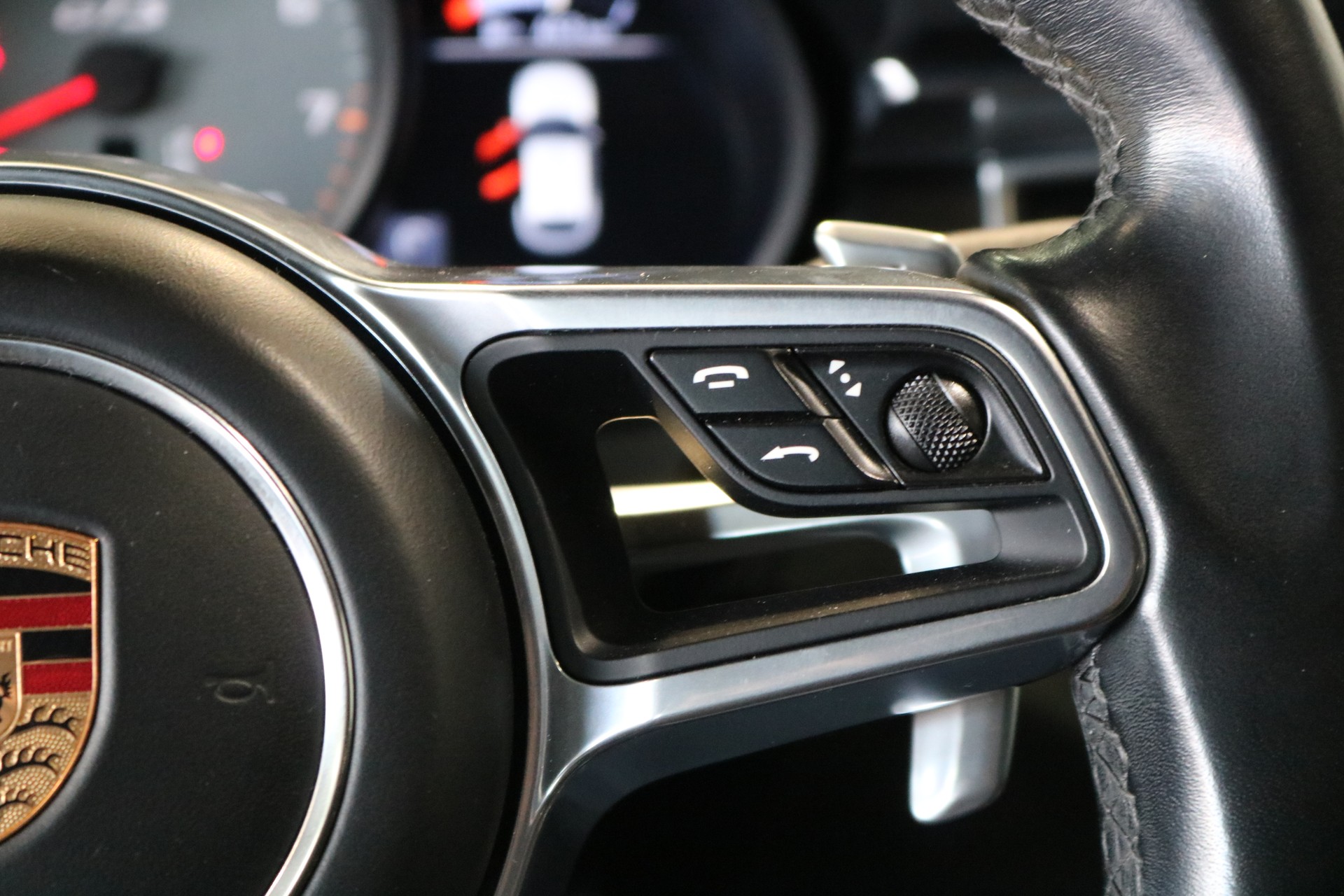PORSCHE Macan GTS PDK-image-35