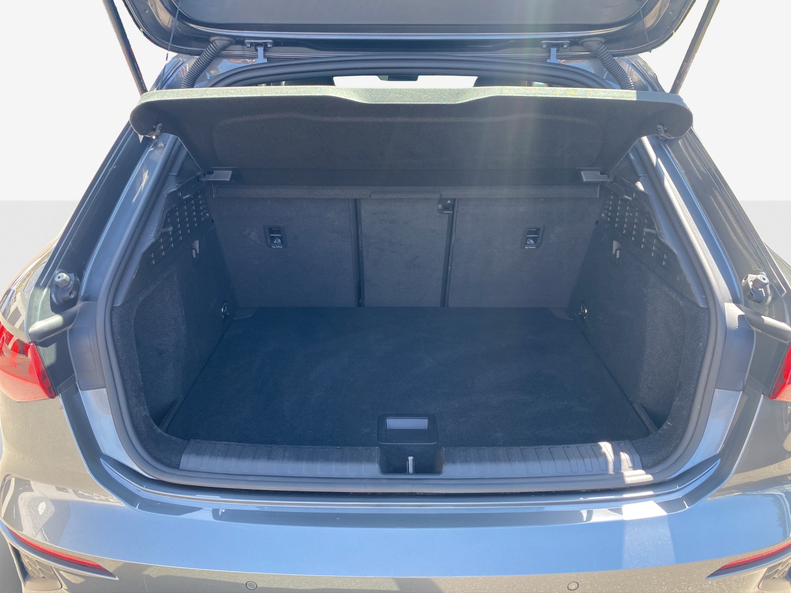 AUDI A3 Sportback 35 TFSI S line Attraction S-tronic-image-12
