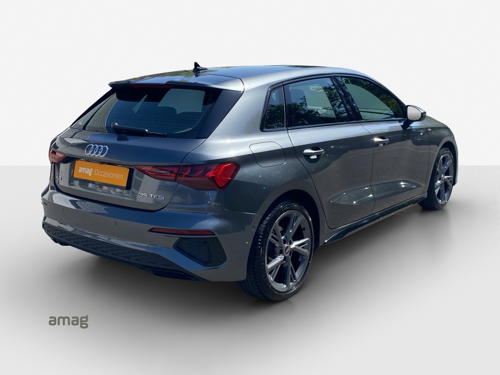 AUDI A3 Sportback 35 TFSI S line Attraction S-tronic-image-4