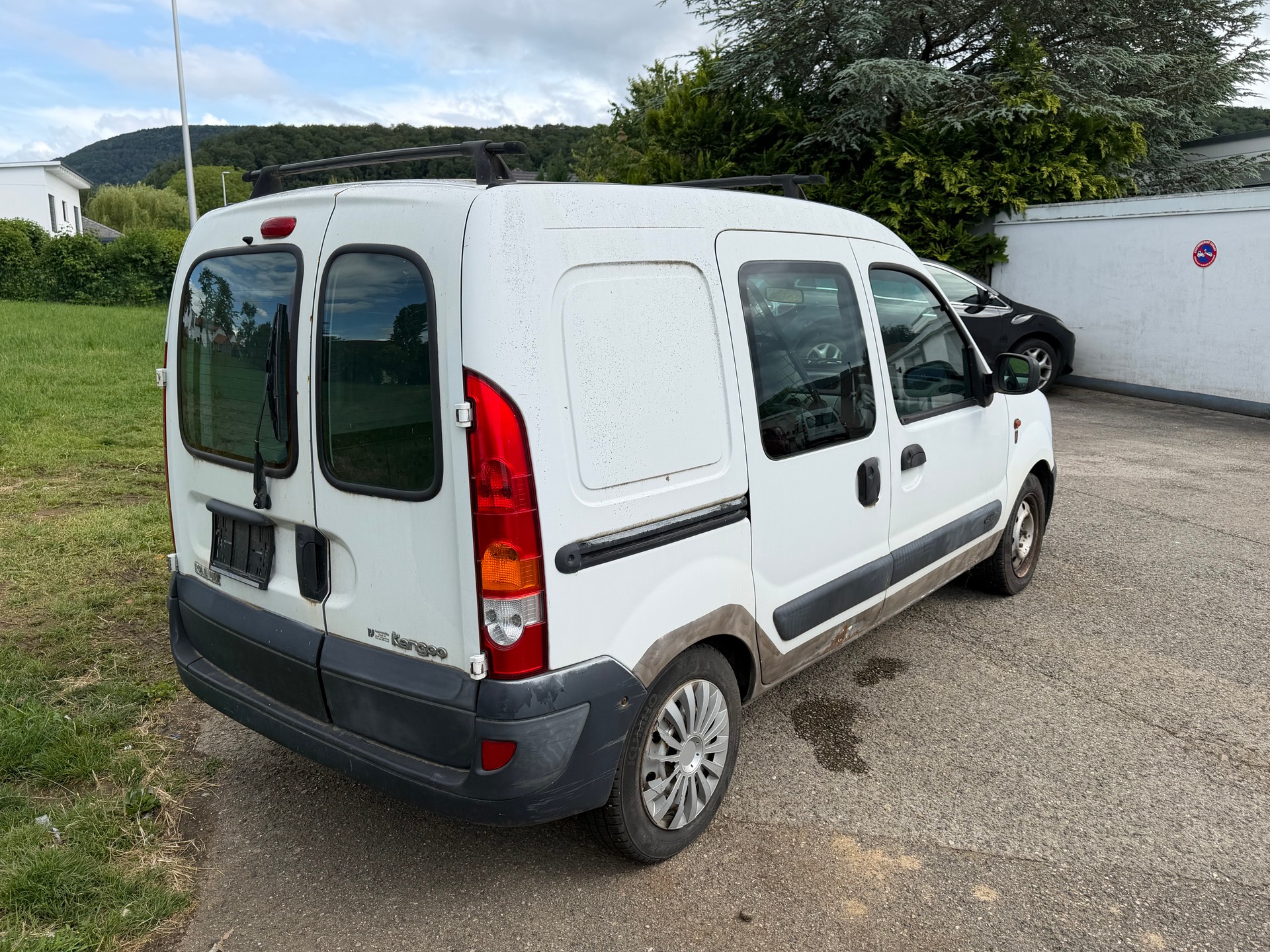 RENAULT Kangoo 1.5 dCi-image-4