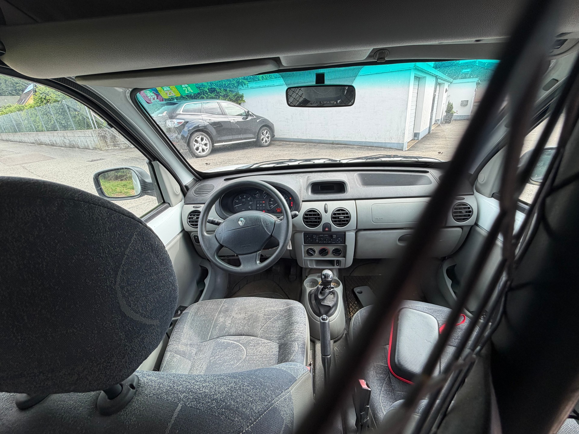 RENAULT Kangoo 1.5 dCi-image-7