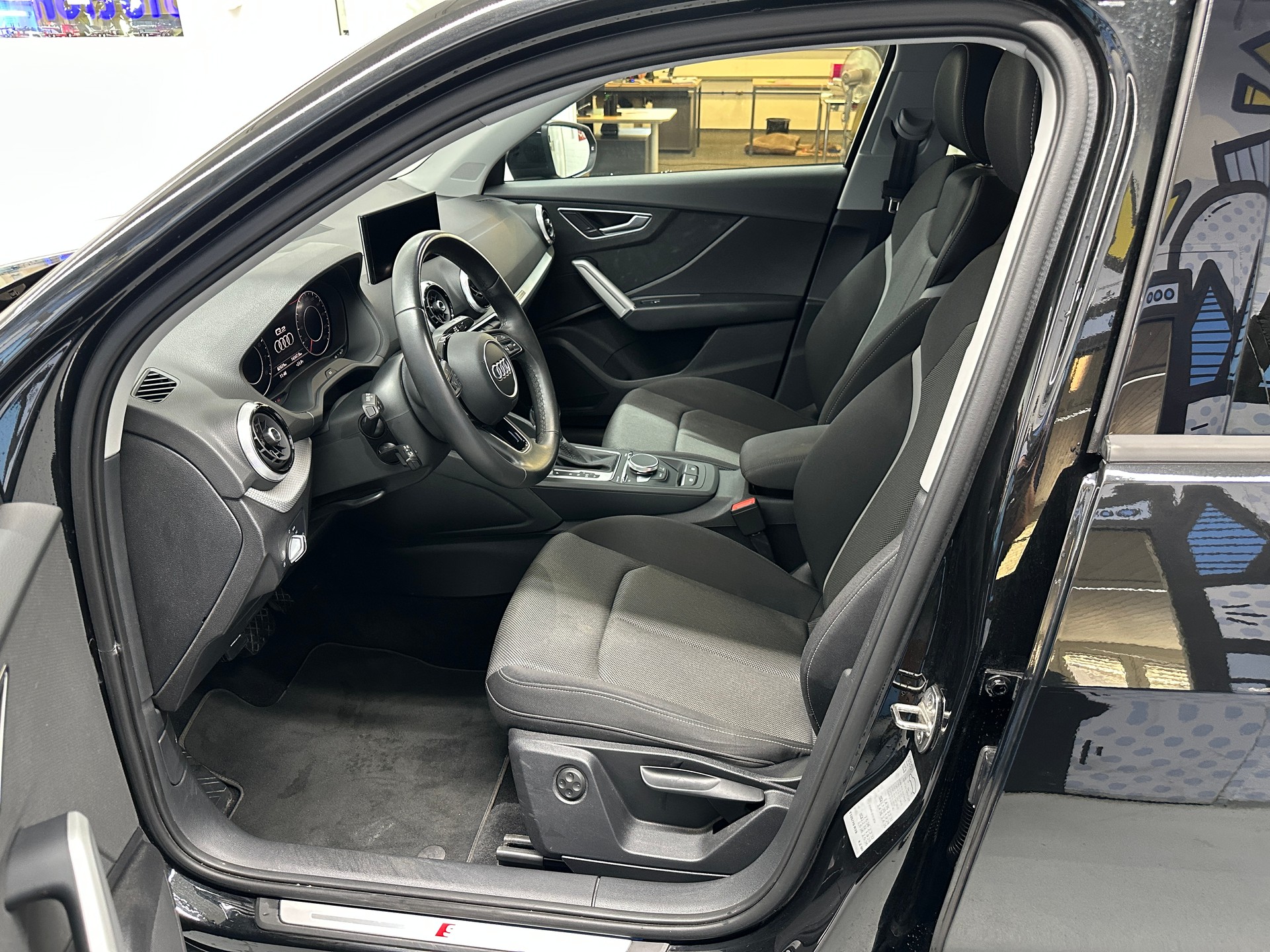 AUDI Q2 35 TFSI S line S-tronic-image-7