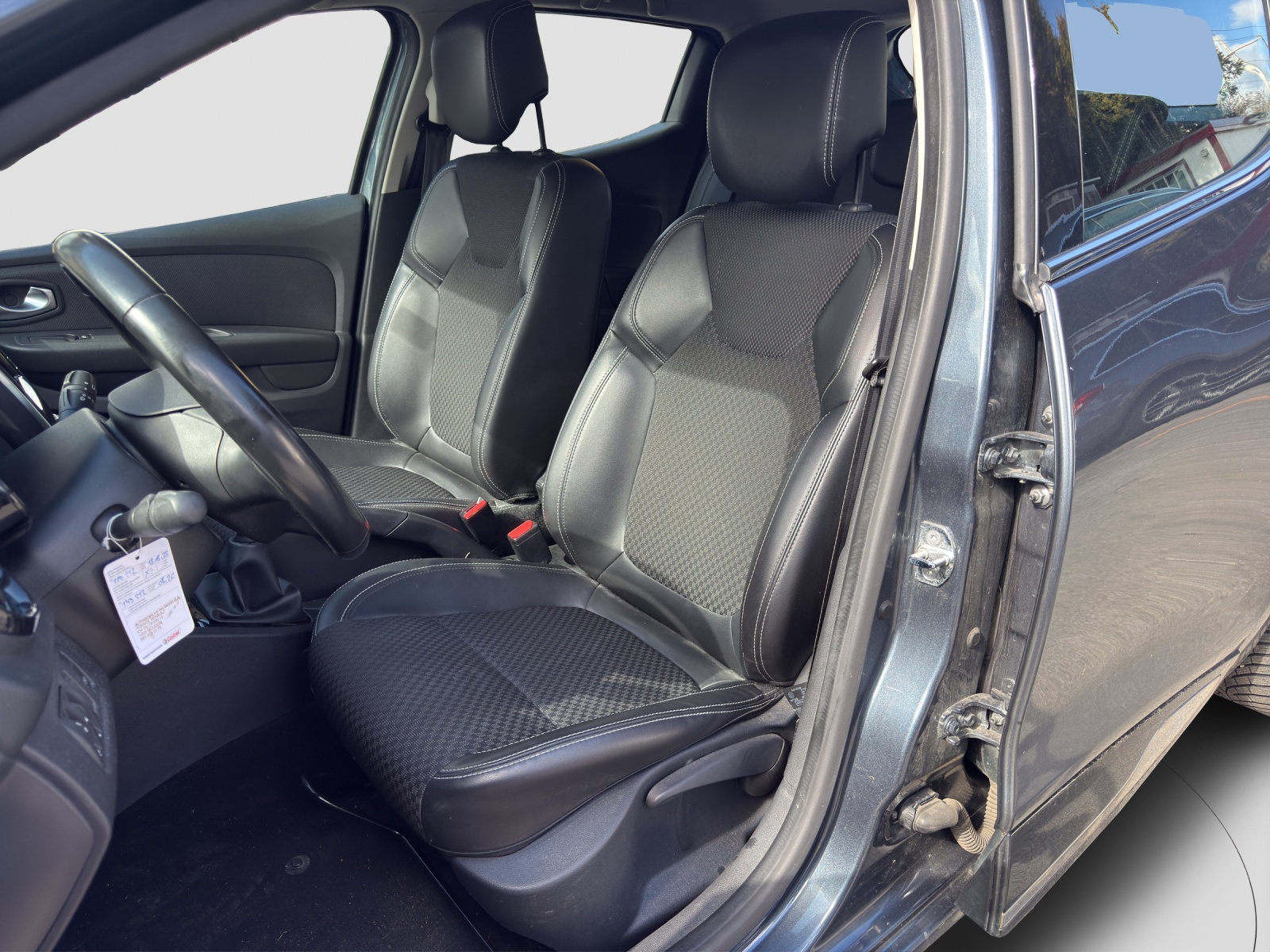 RENAULT Clio 0.9 Intens-image-7