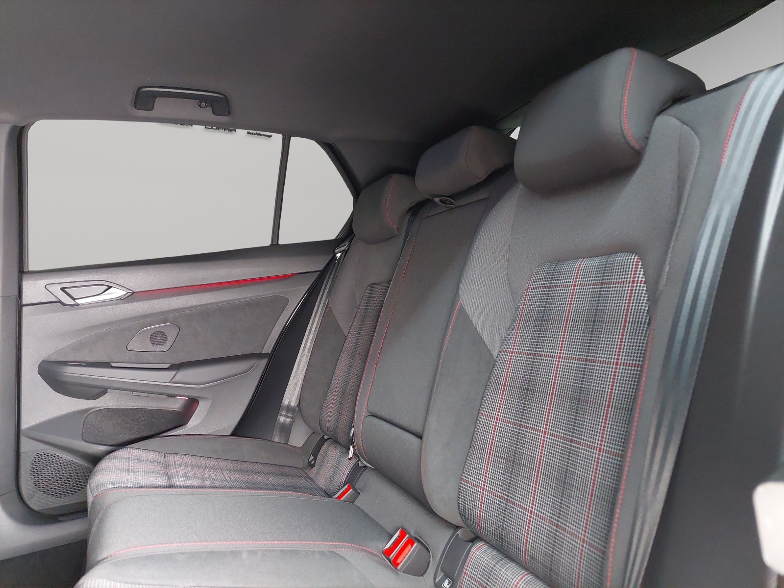 VW Golf 2.0 TSI GTI DSG-image-8