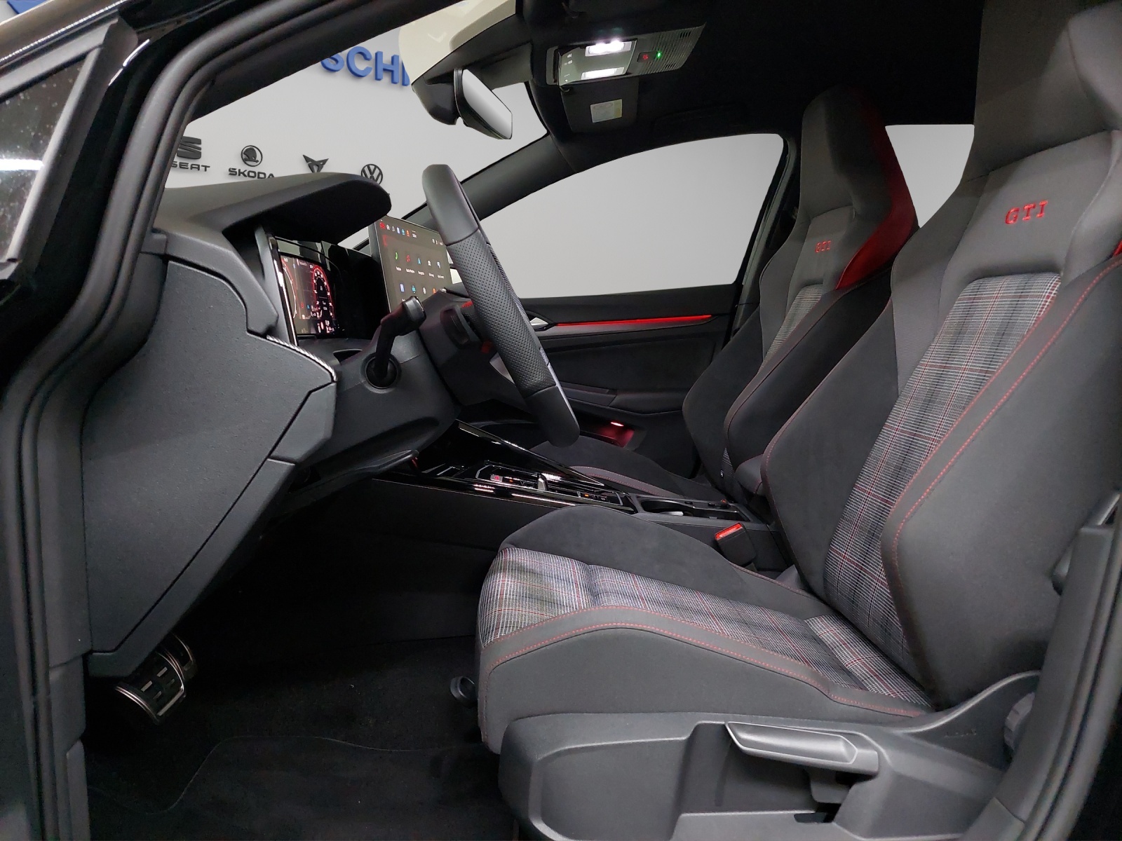 VW Golf 2.0 TSI GTI DSG-image-5