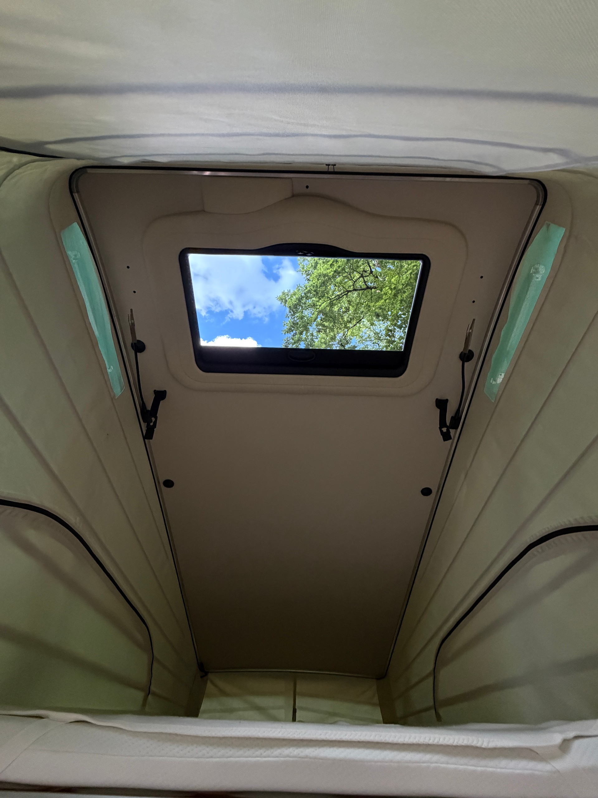 MERCEDES-BENZ 300 d 4matic-image-3
