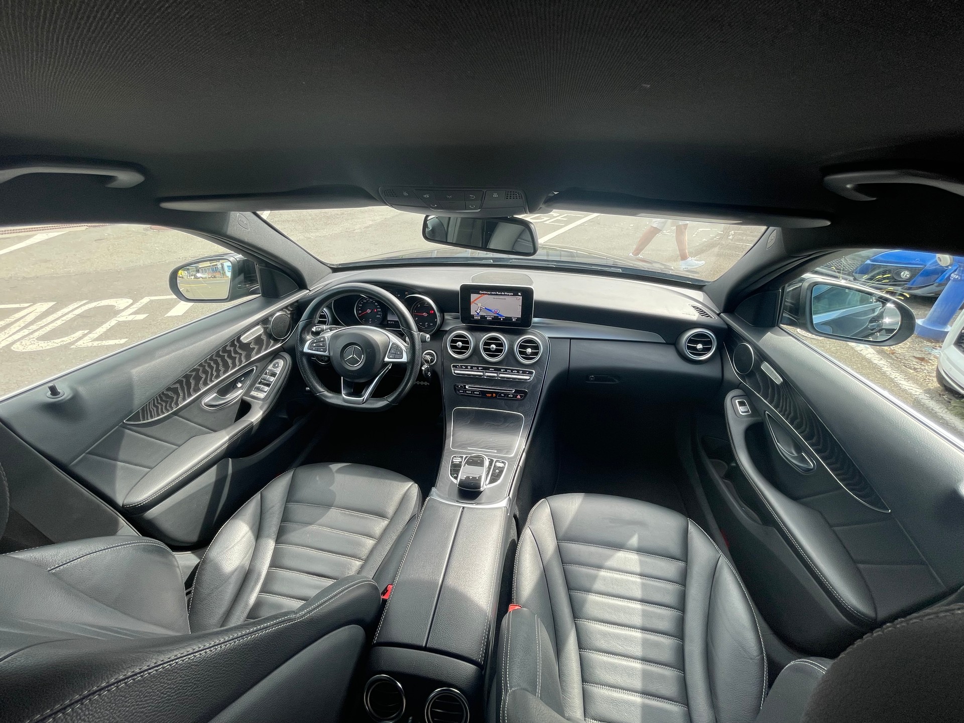MERCEDES-BENZ C 250 d Swiss Star AMG Line 4Matic 9G-Tronic-image-6