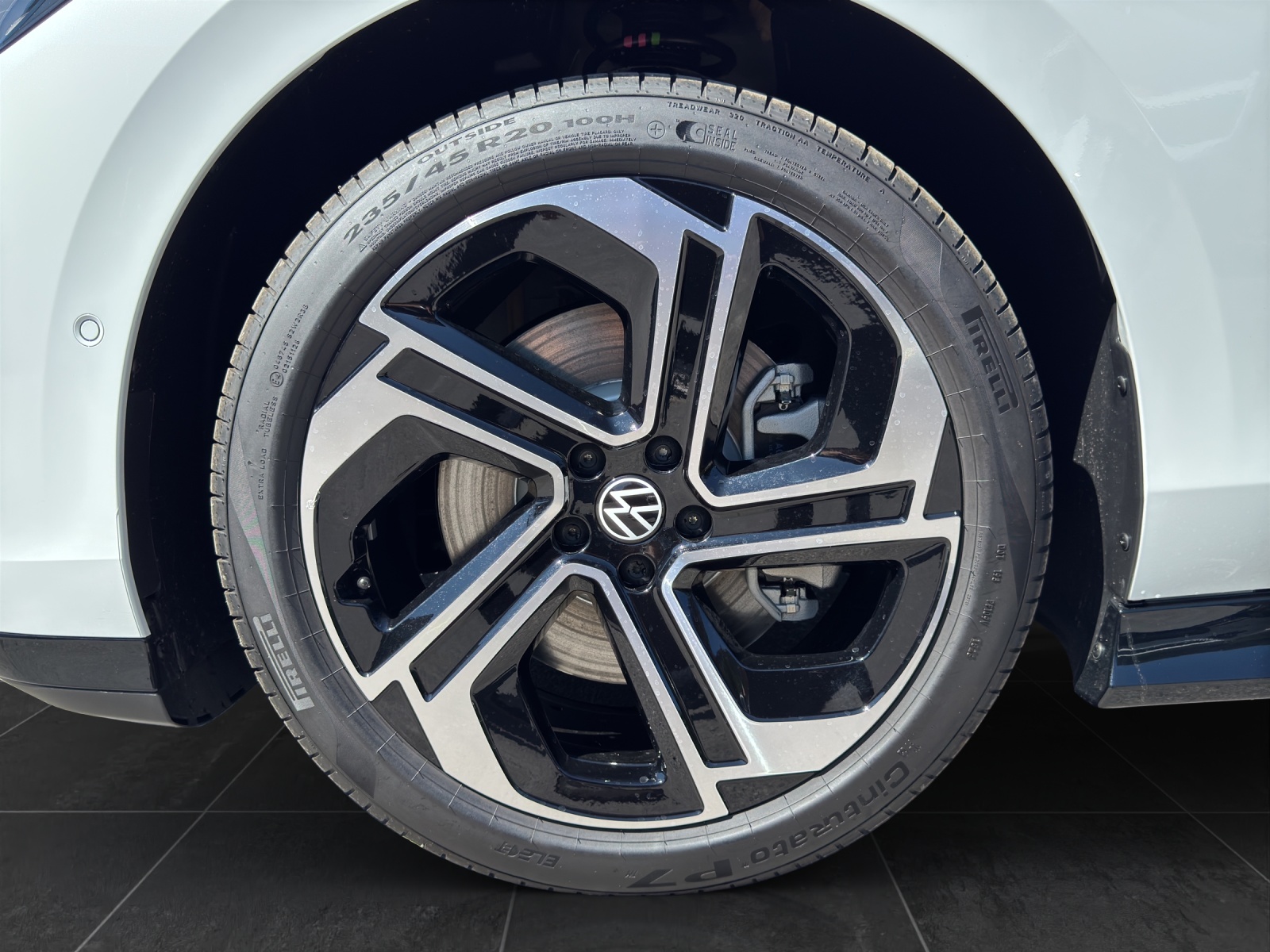 VW ID.7 Tourer GTX 86 kWh GTX Business 4 Motion-image-13