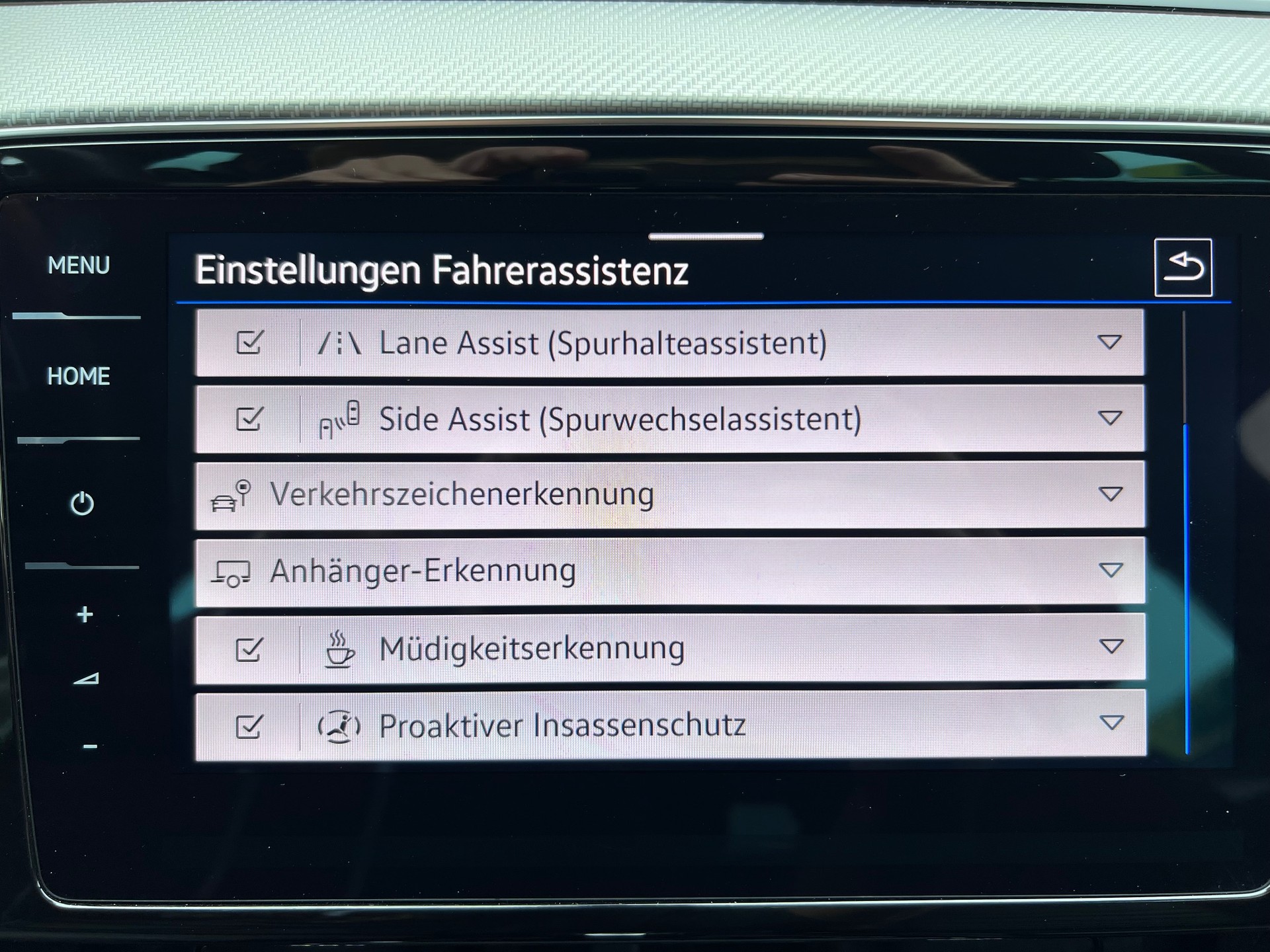 VW Passat Variant 2.0 TSI R-Line 4Motion DSG-image-9