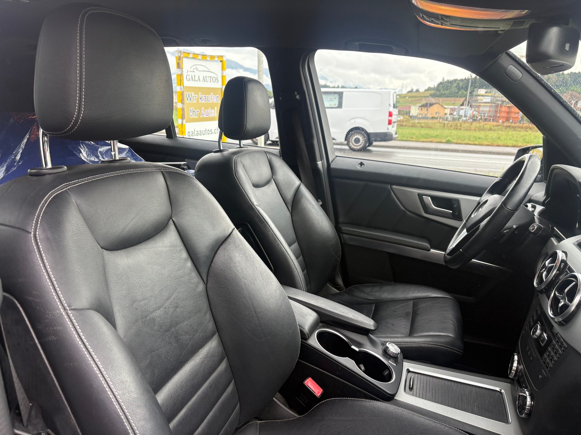 MERCEDES-BENZ GLK 350 4Matic 7G-Tronic-image-13