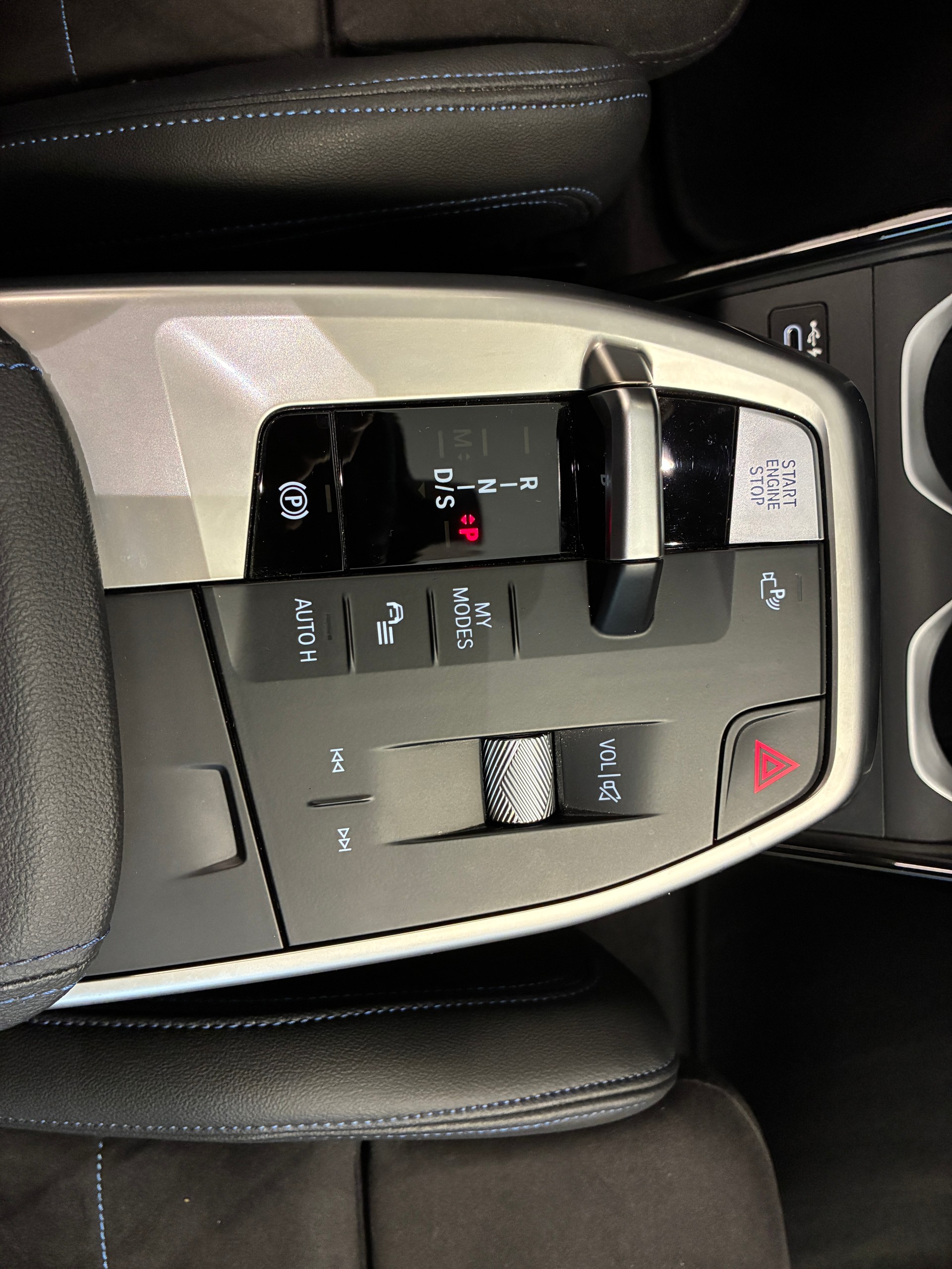 BMW X1 23i xDrive paddles-image-15