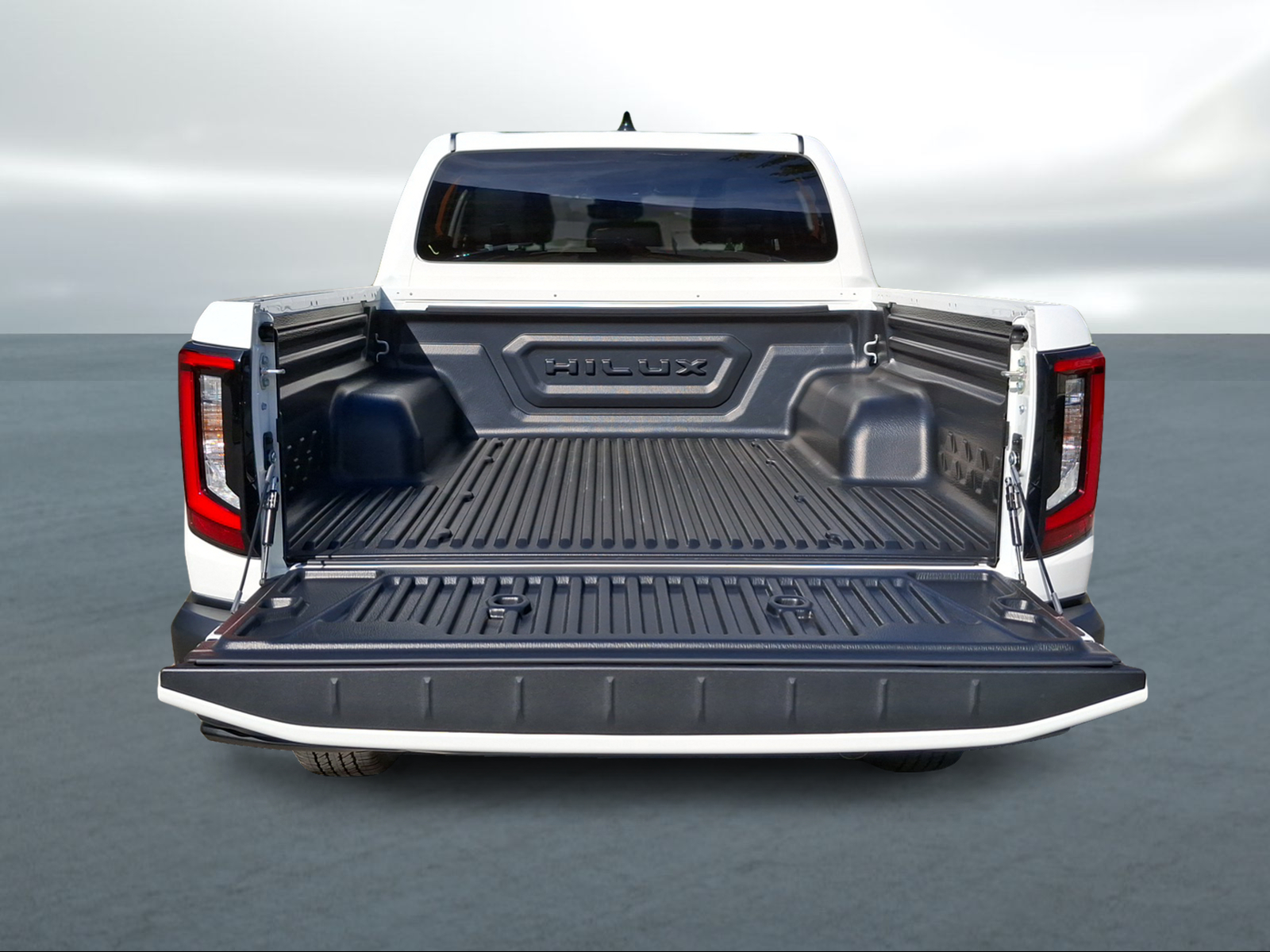 TOYOTA Hilux 2.8d MHEV Style Double Cab 4x4-image-5
