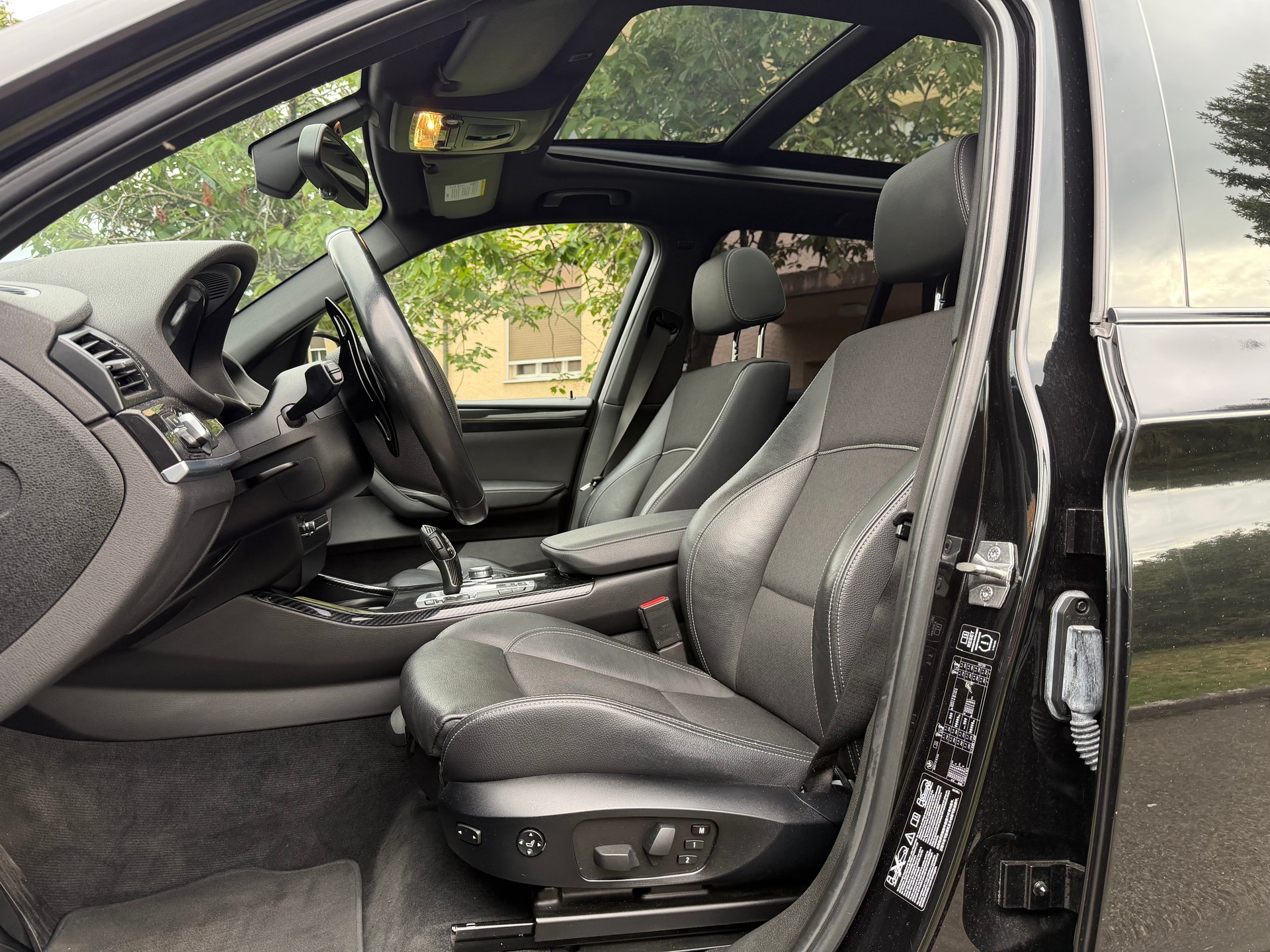 BMW X3 xDrive 28i Steptronic-image-13