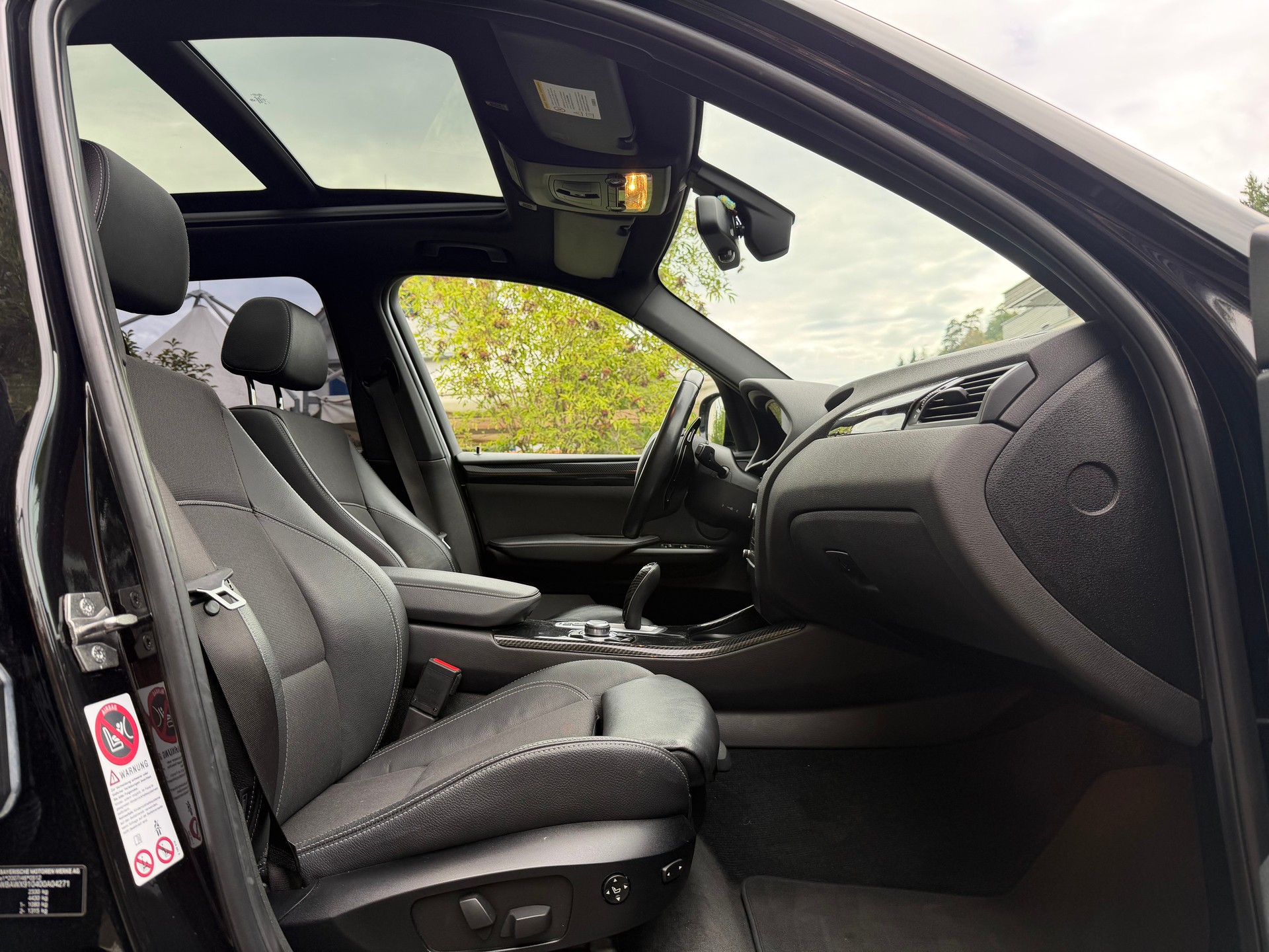 BMW X3 xDrive 28i Steptronic-image-12