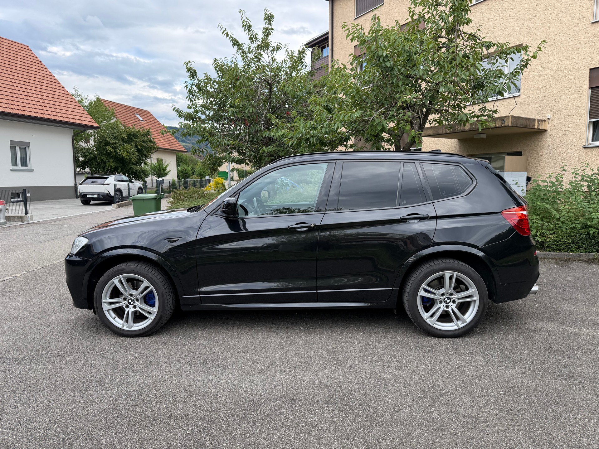BMW X3 xDrive 28i Steptronic-image-2