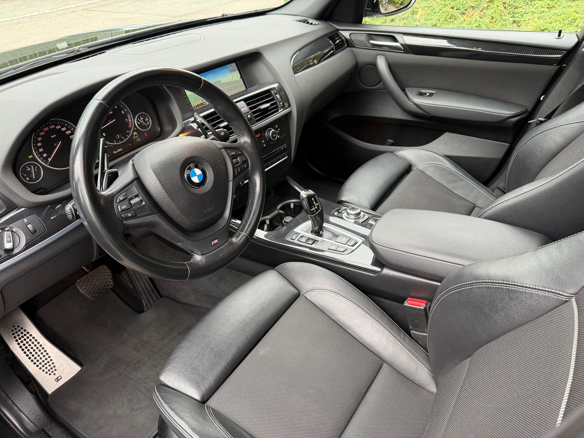 BMW X3 xDrive 28i Steptronic-image-11