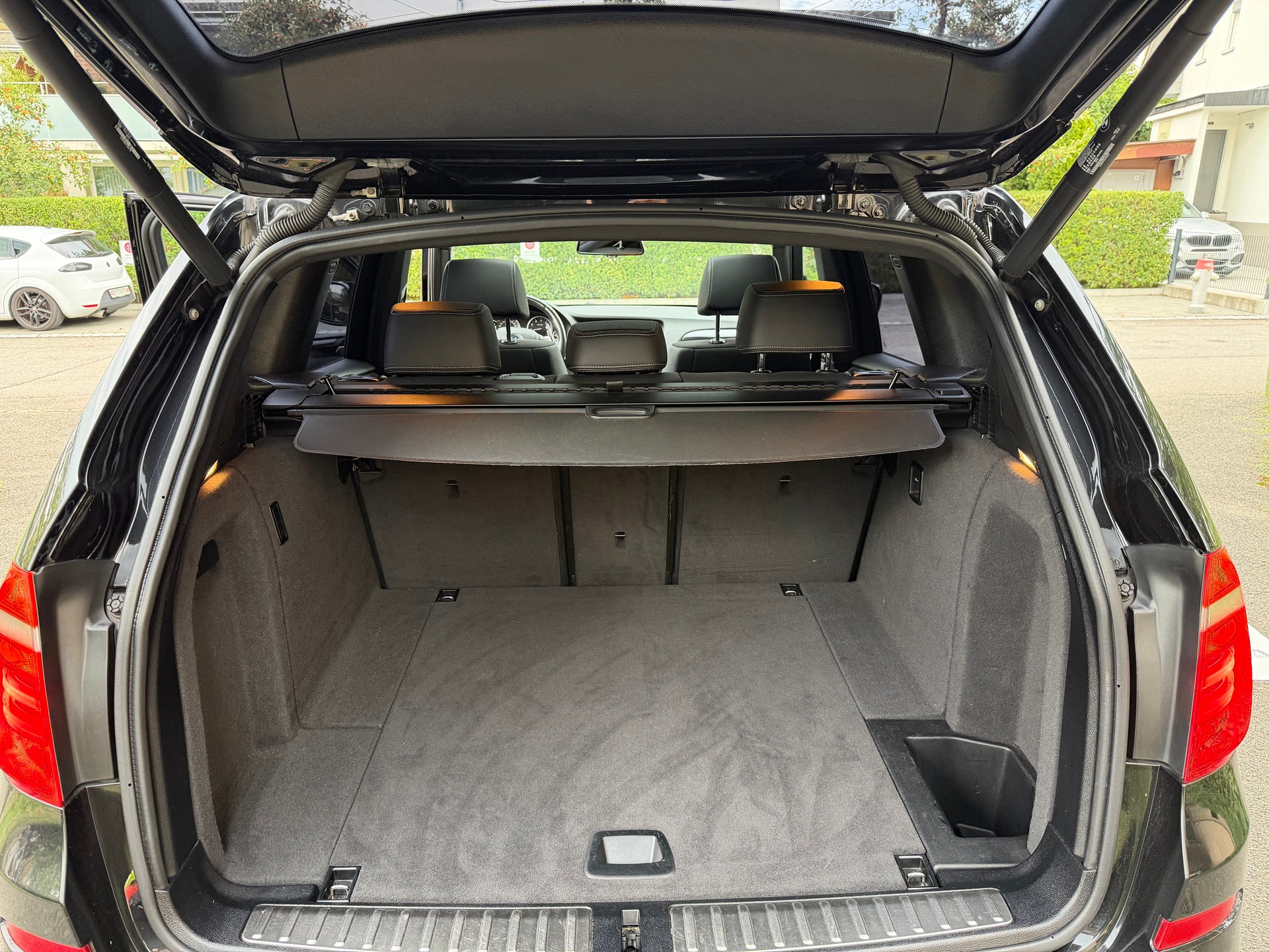 BMW X3 xDrive 28i Steptronic-image-15