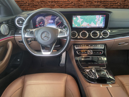 MERCEDES-BENZ E 43 AMG 4 Matic-image-8