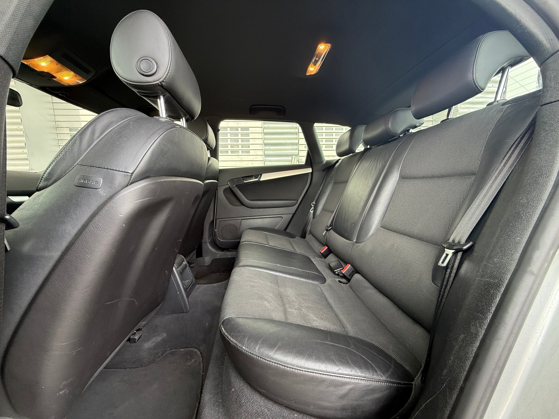 AUDI A3 2.0 Turbo FSI Ambition quattro-image-10