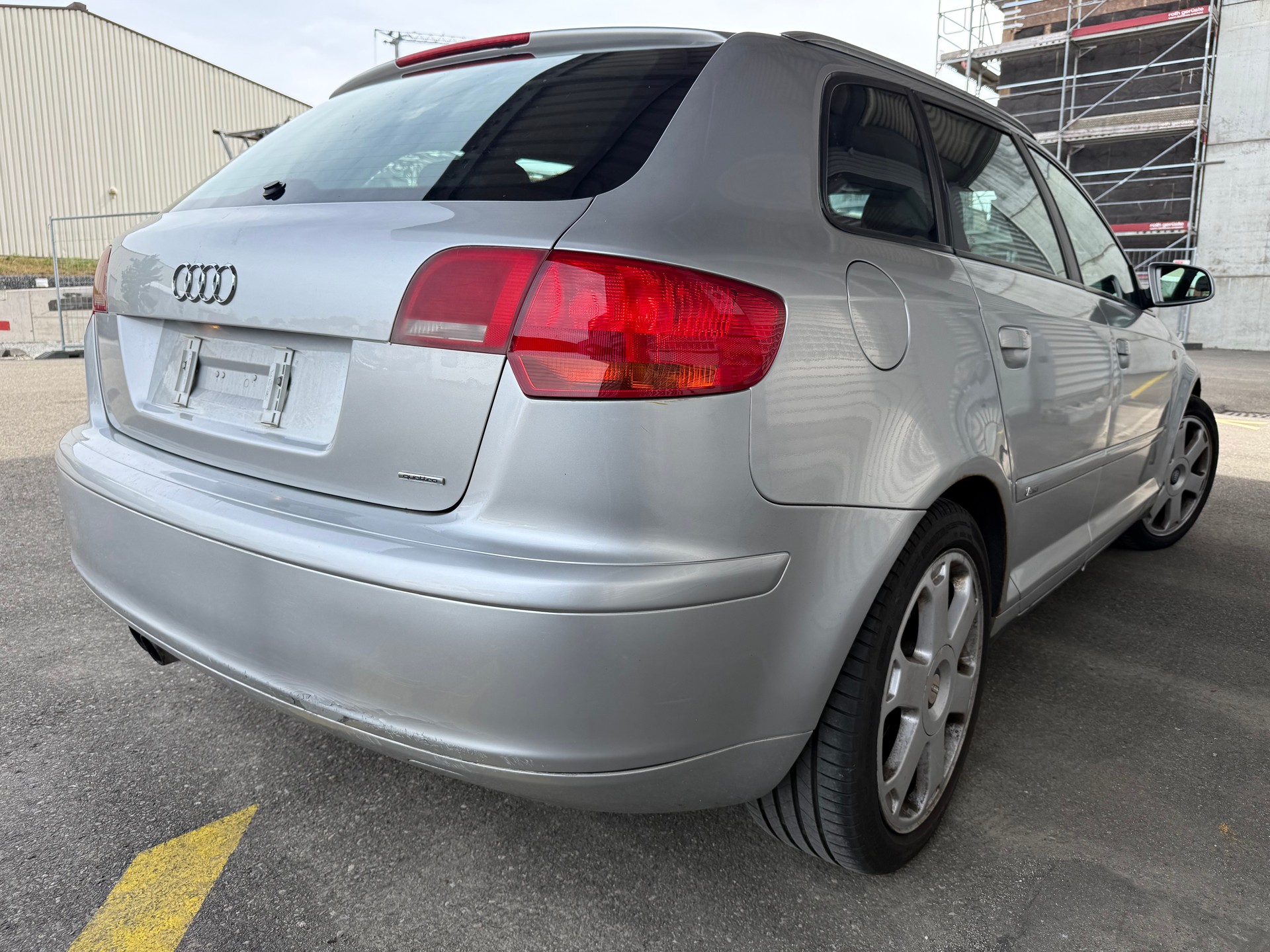 AUDI A3 2.0 Turbo FSI Ambition quattro-image-3