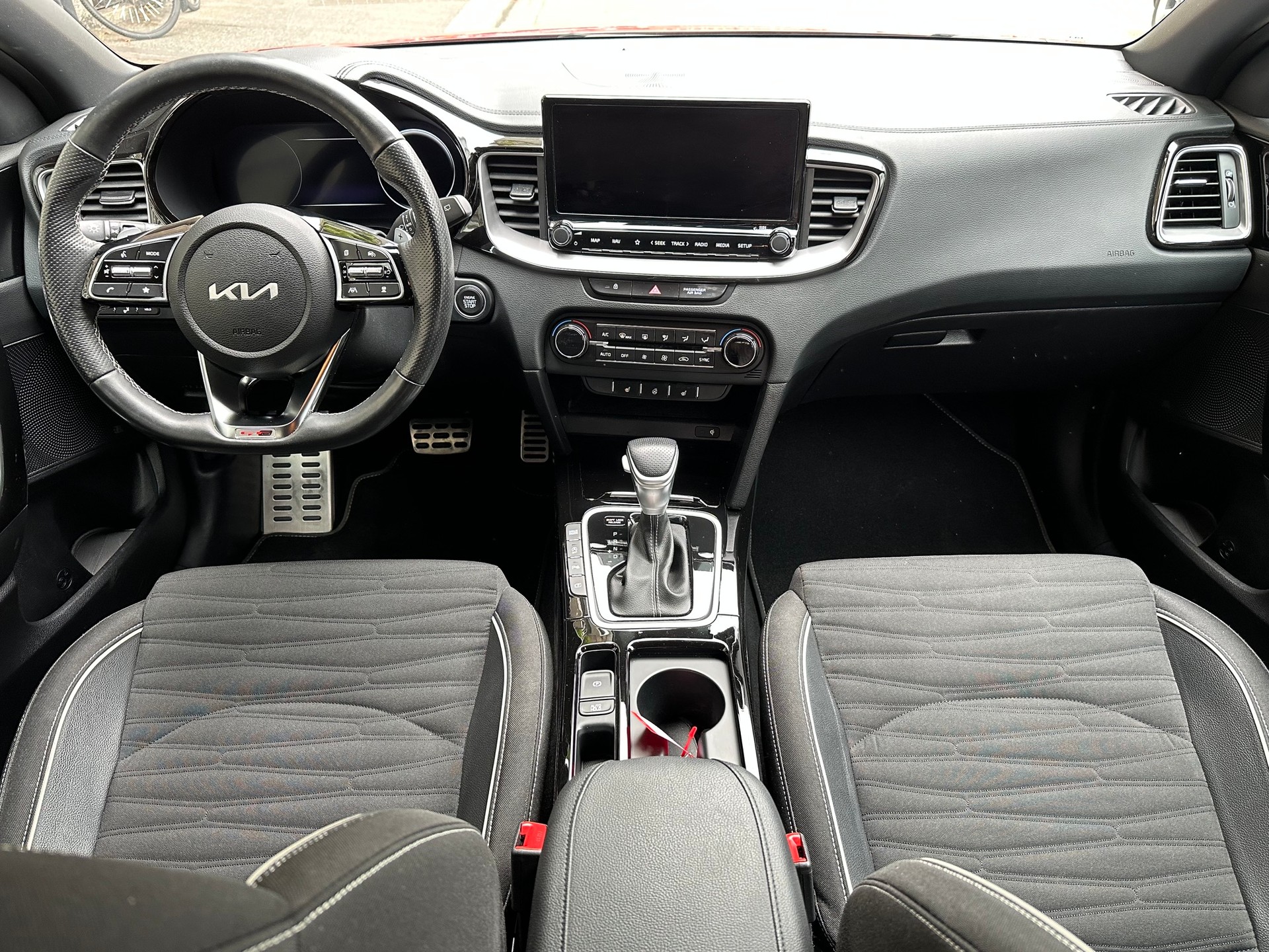 KIA XCeed 1.5 T-GDi MHEV GT-Line DCT-image-6