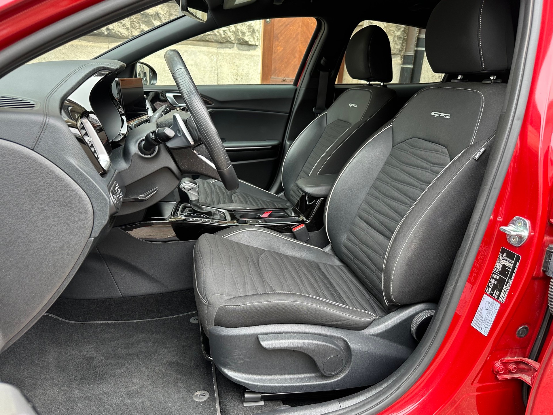 KIA XCeed 1.5 T-GDi MHEV GT-Line DCT-image-8