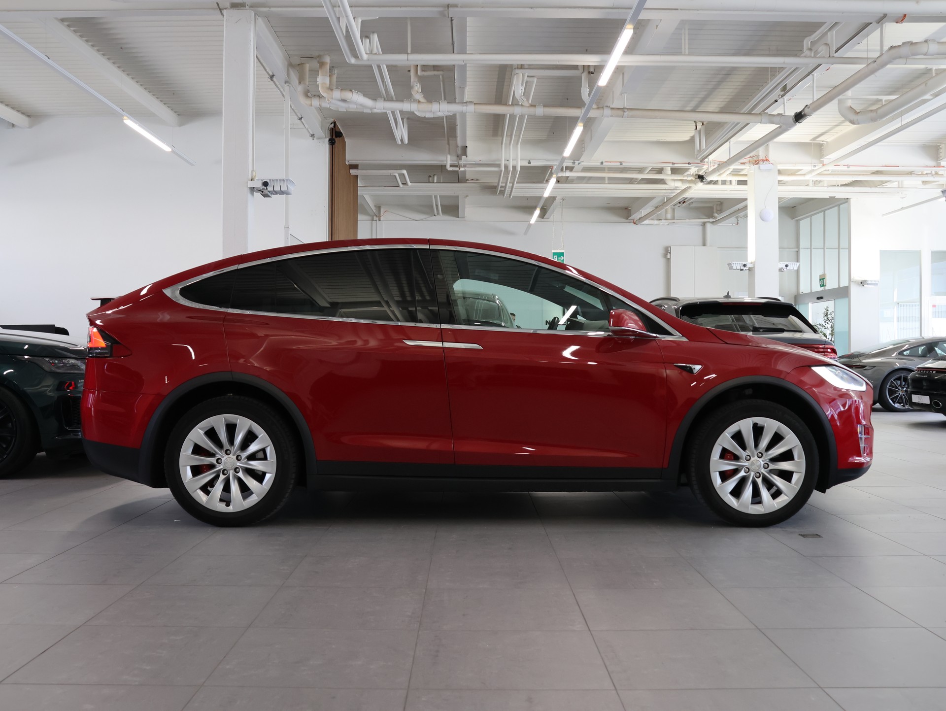 TESLA Model X Performance *Panoramadach* *Sitzheizung*-image-8