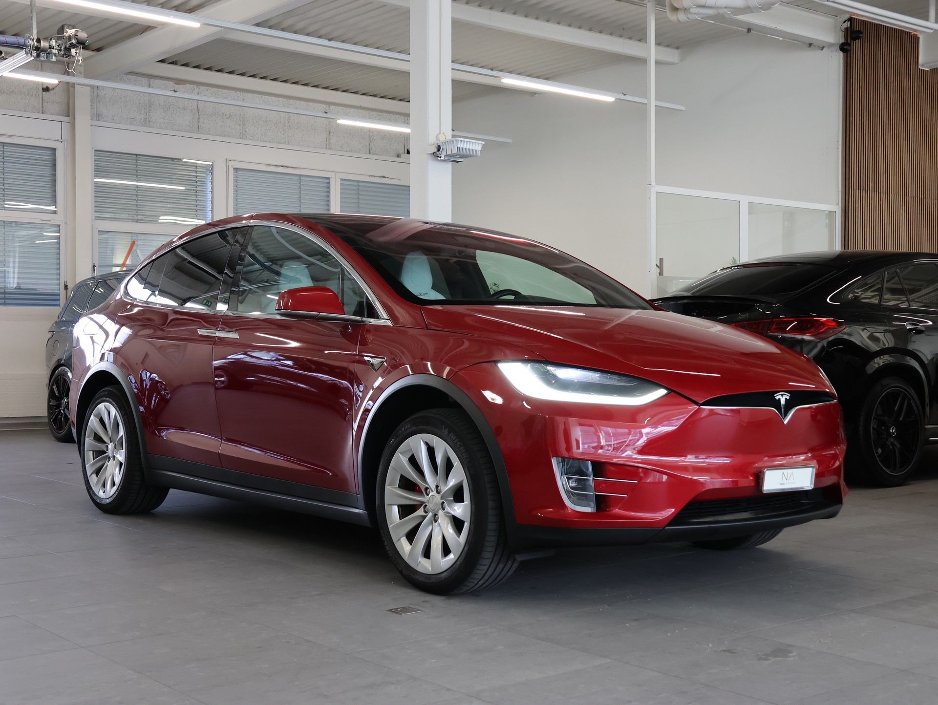 TESLA Model X Performance *Panoramadach* *Sitzheizung*-image-1