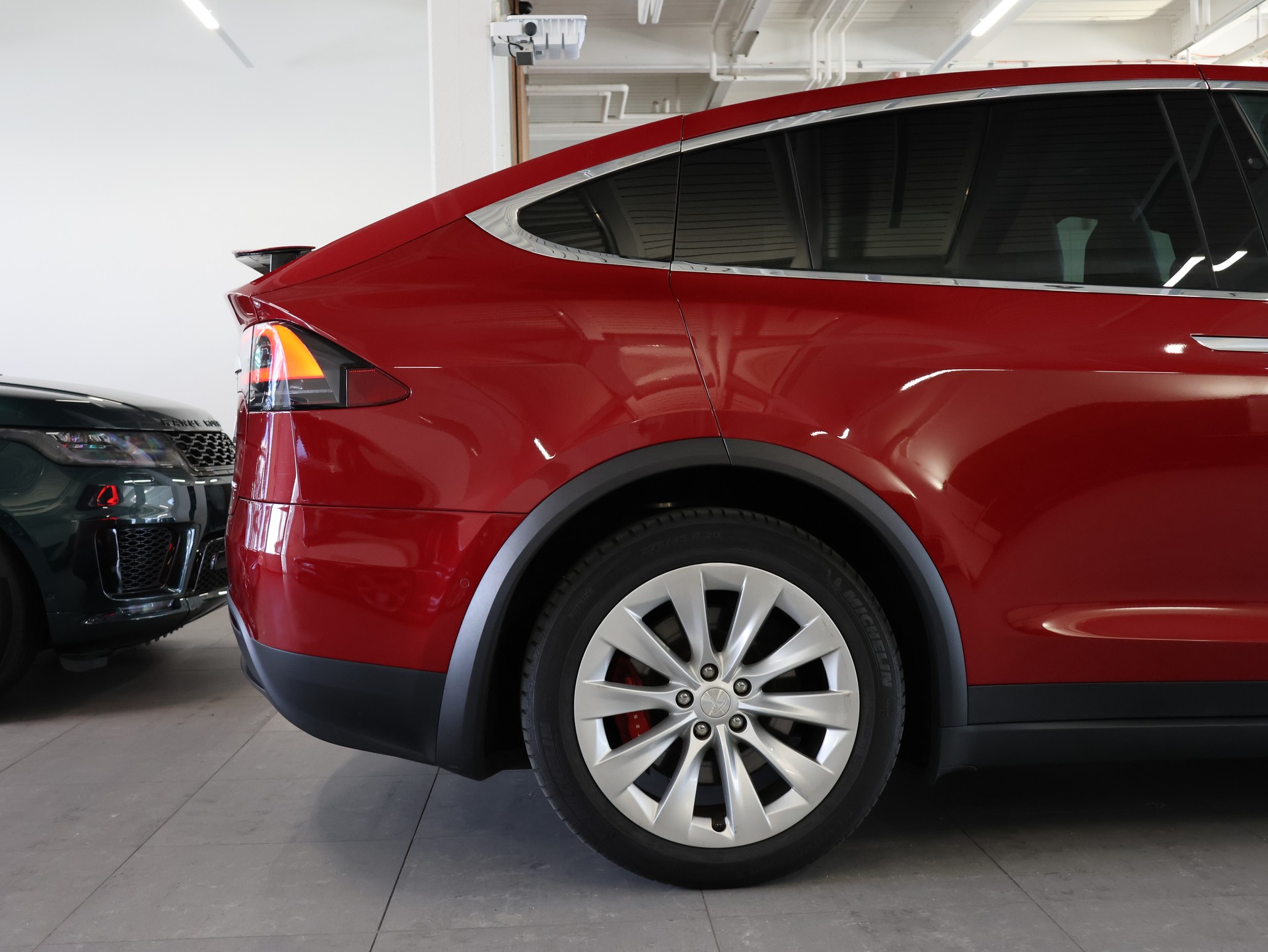 TESLA Model X Performance *Panoramadach* *Sitzheizung*-image-13