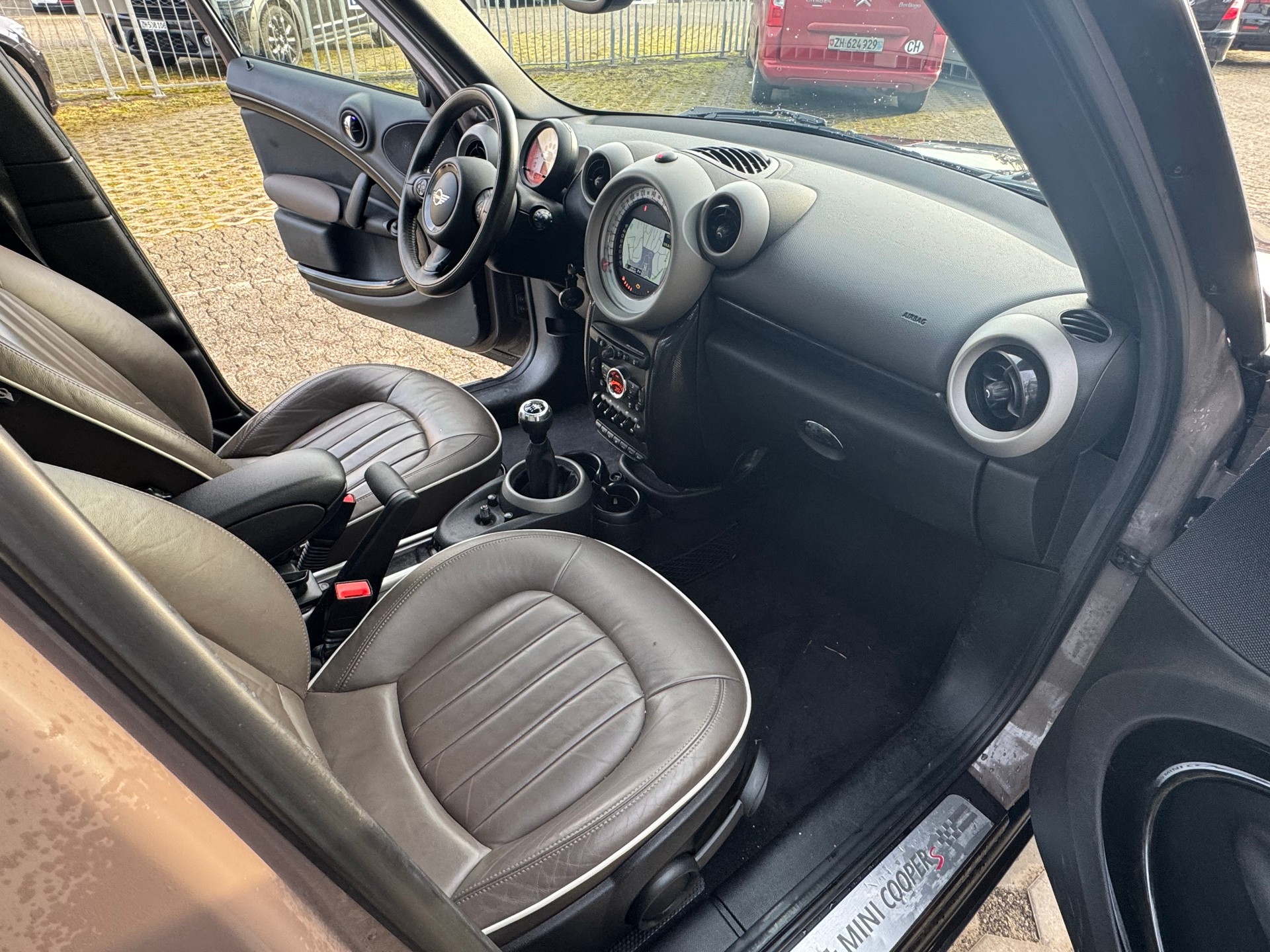 MINI Cooper S Coupe-image-8