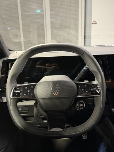 RENAULT Rafale 1.2 E-Tech Plug-in Atelier Alpine-image-5