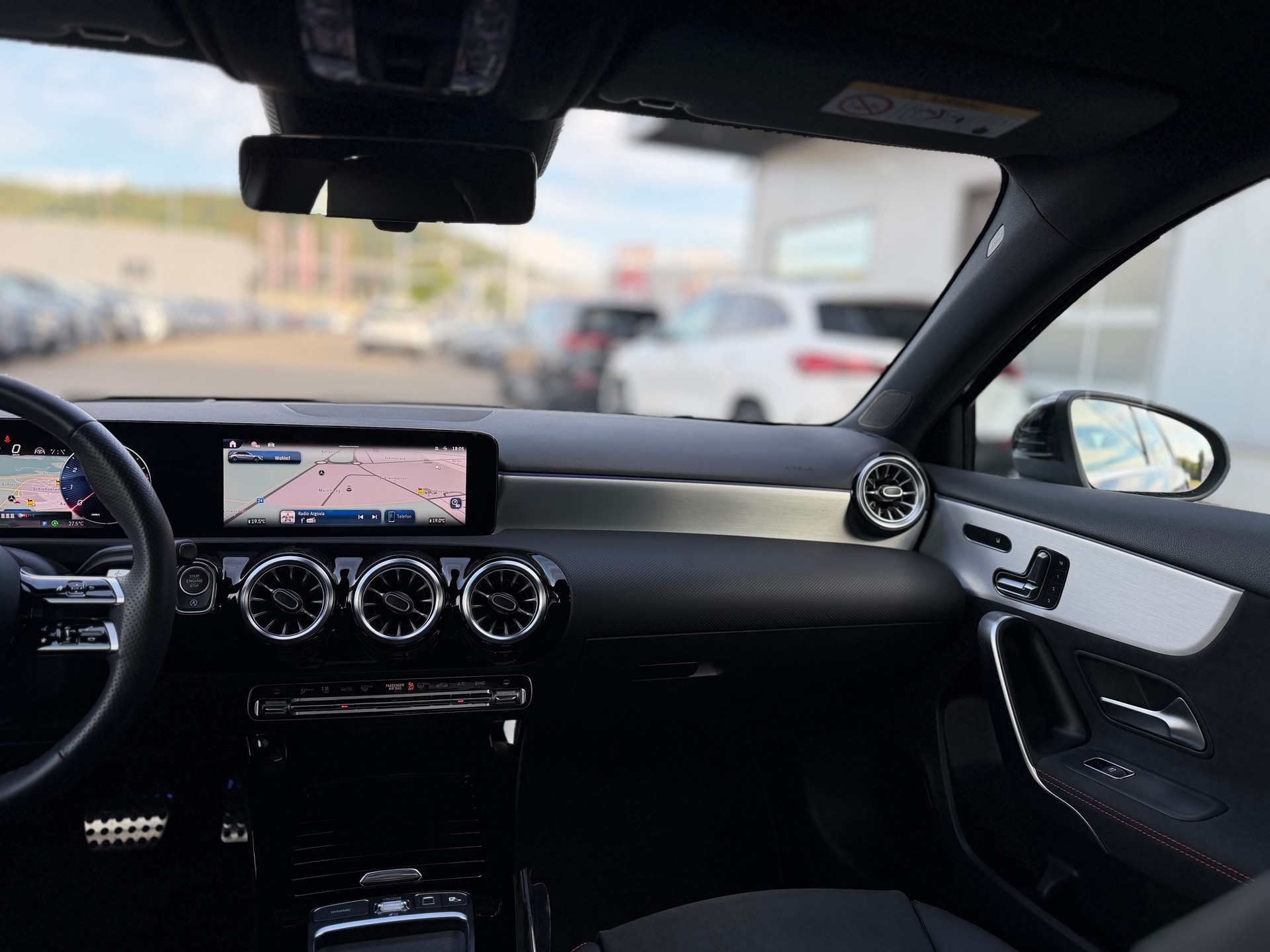 MERCEDES-BENZ A 250 AMG Line 4Matic 8G-DCT-image-7
