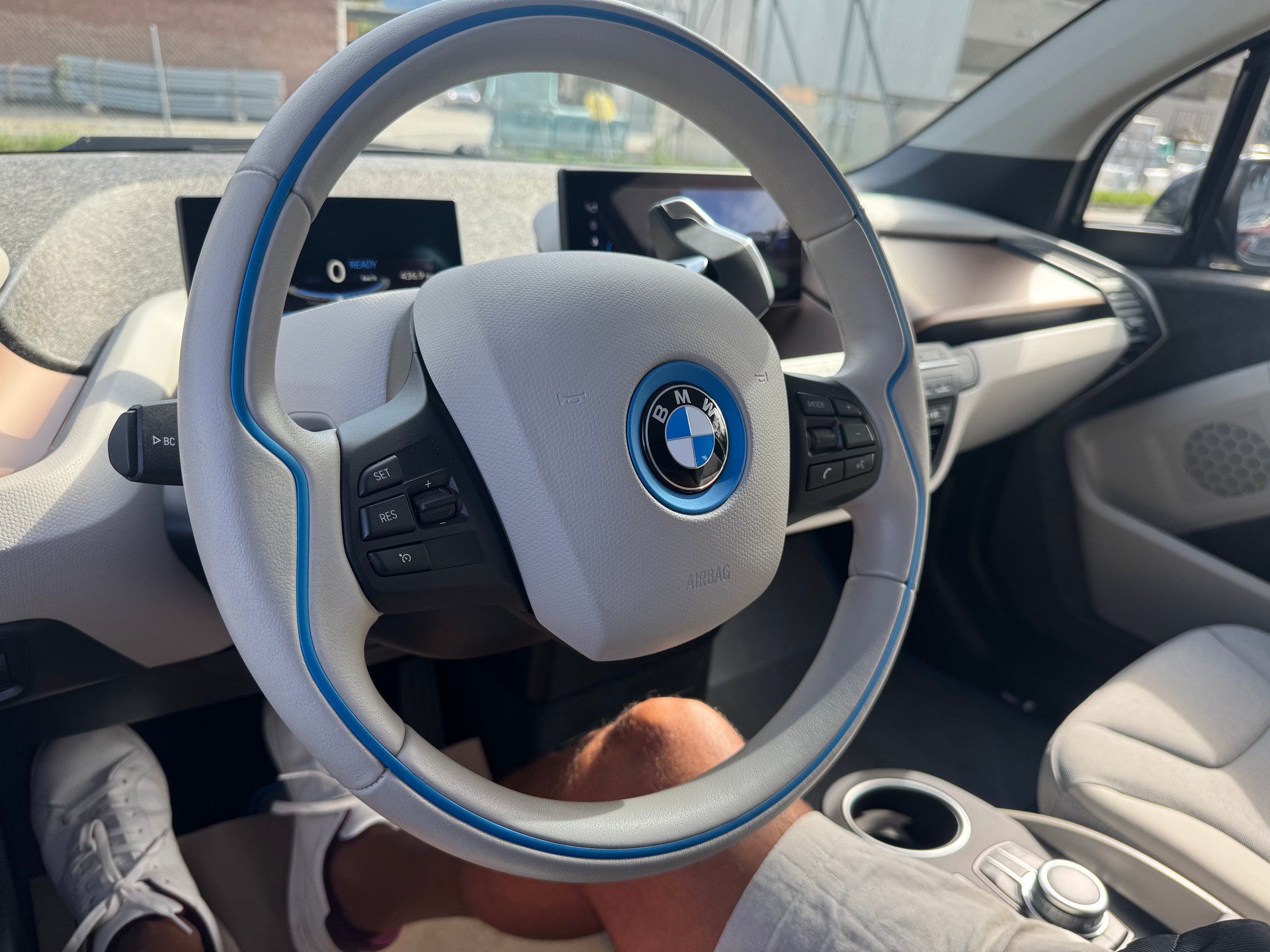 BMW i3 (120Ah) Unique Forever Edition-image-24