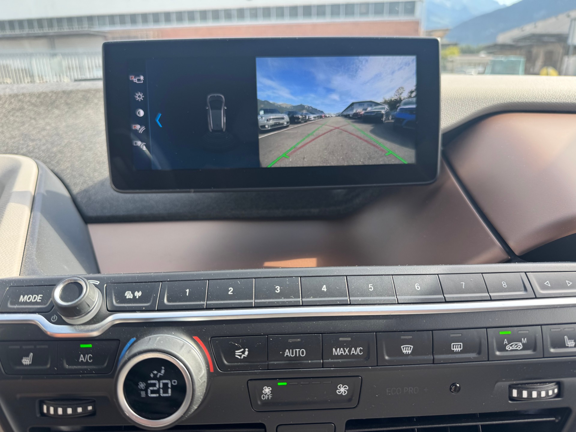 BMW i3 (120Ah) Unique Forever Edition-image-23
