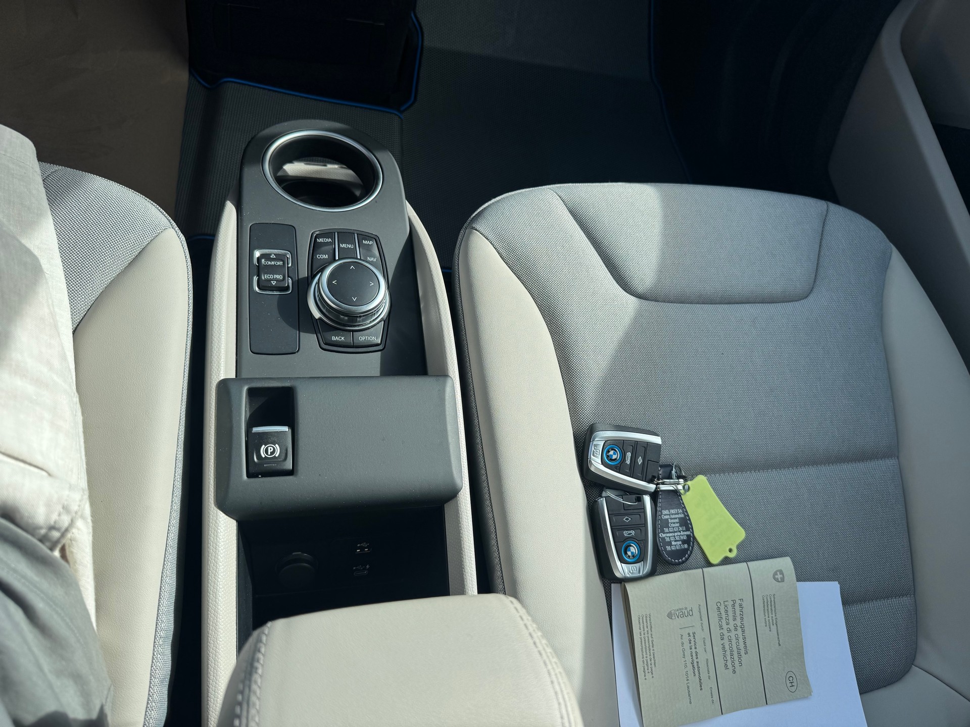BMW i3 (120Ah) Unique Forever Edition-image-19